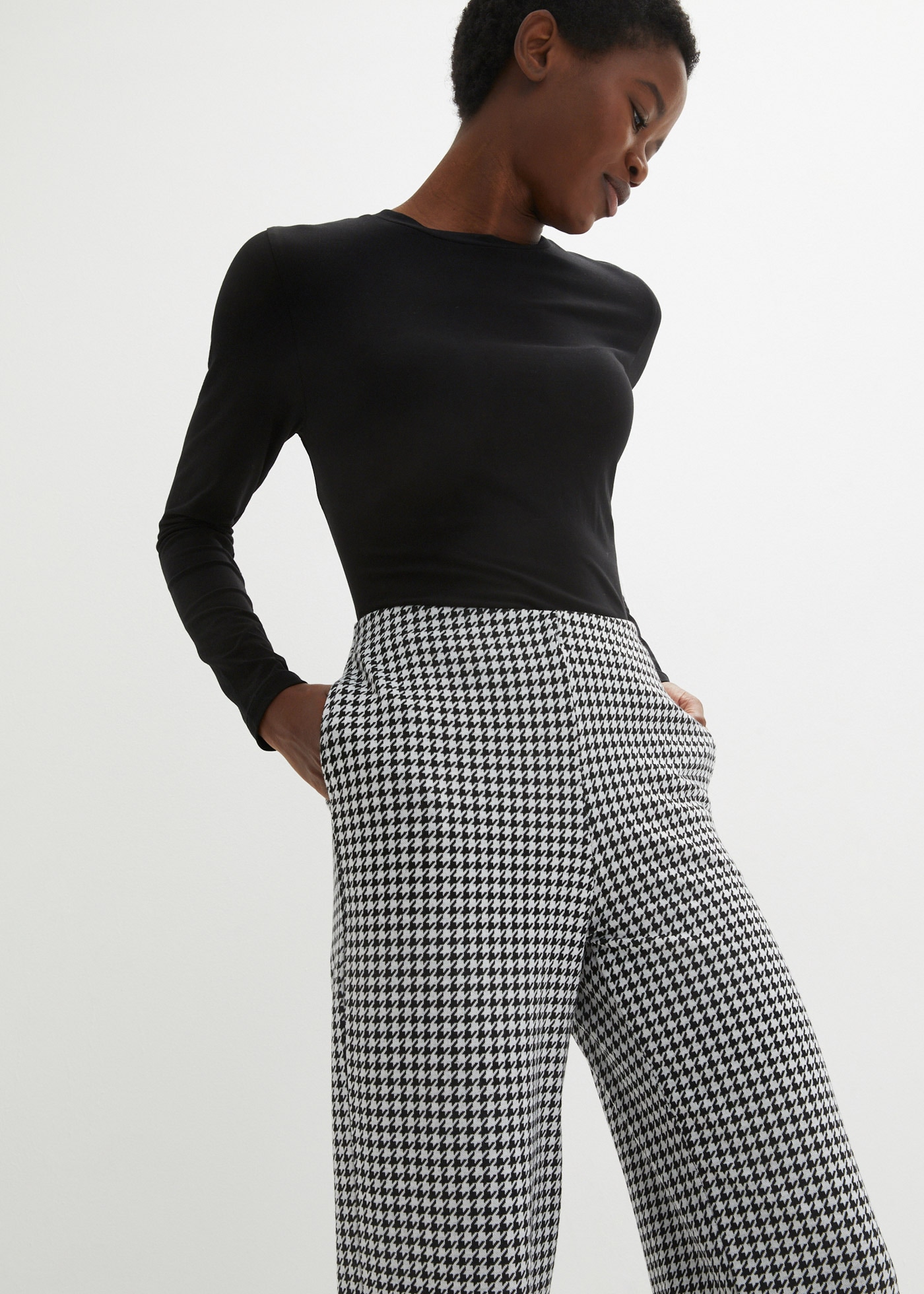 bonprix Pantalon stretch  Stretch-Material, mit Hahnentrittmuster, Loose Fit Passform