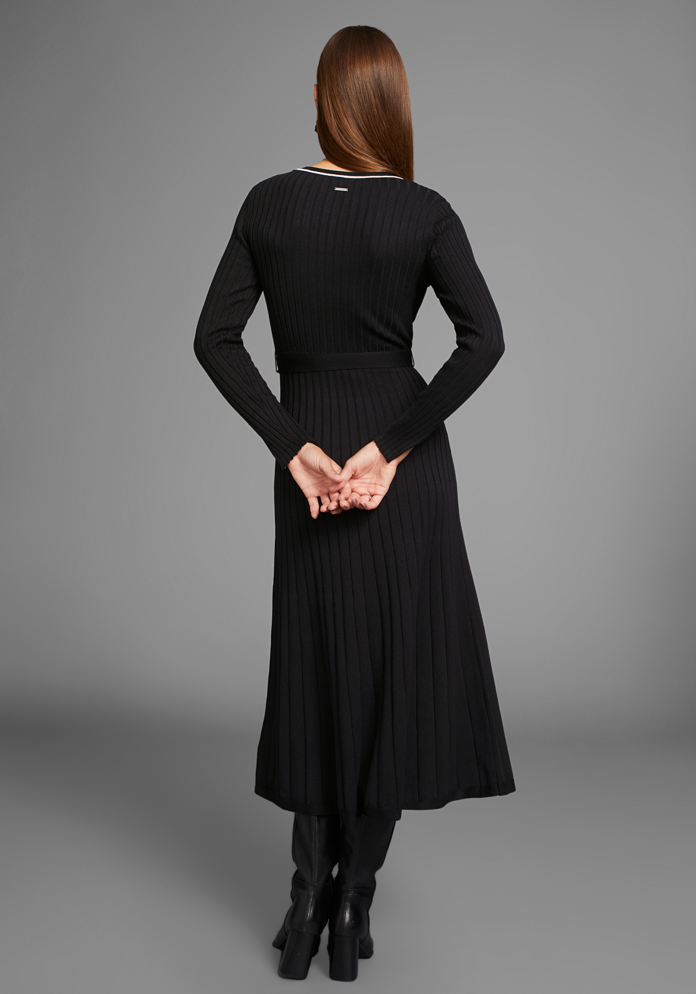HECHTER PARIS Strickkleid, mit Kontrastdetails