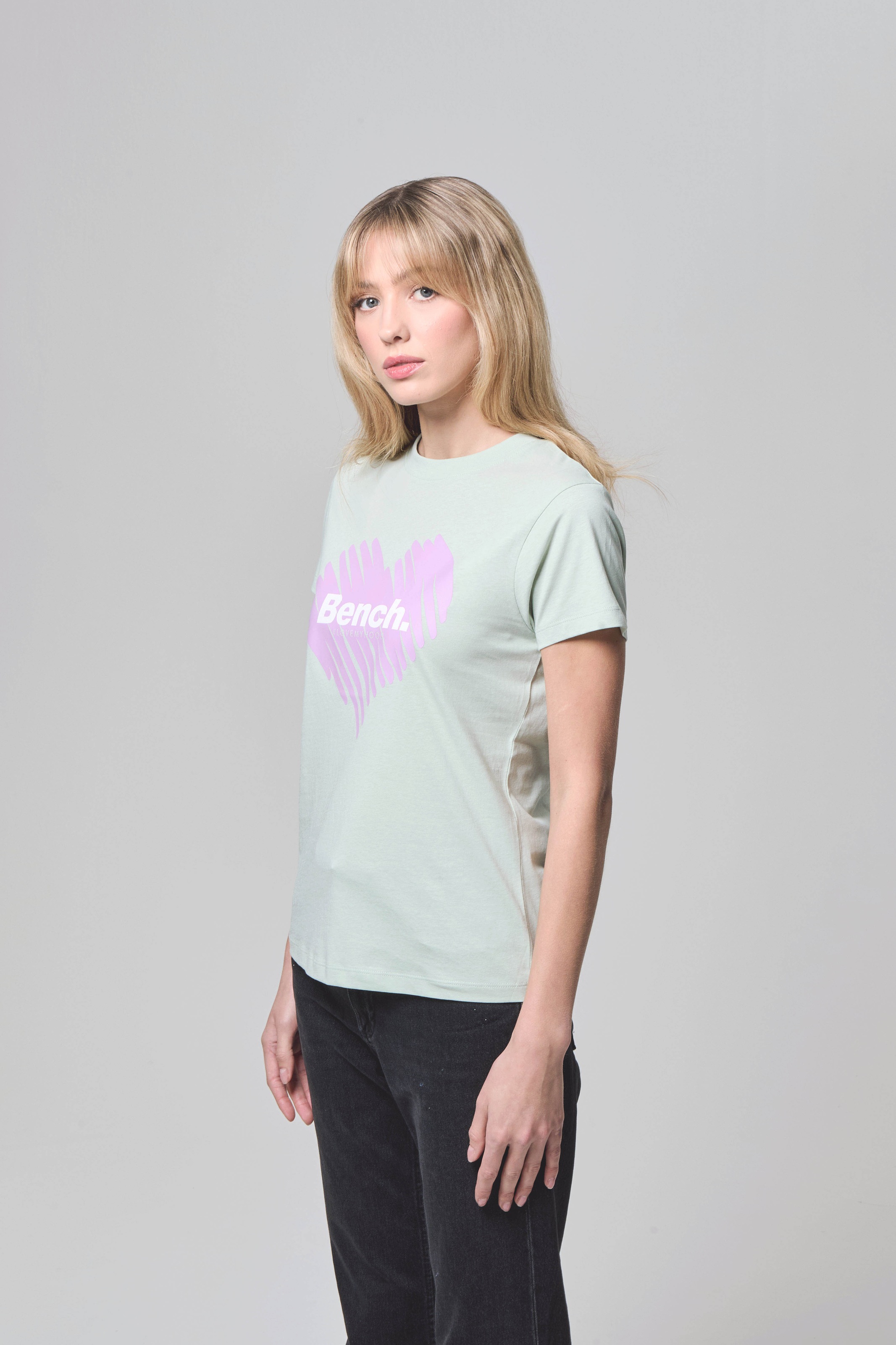 Bench. Rundhalsshirt »MIAO«