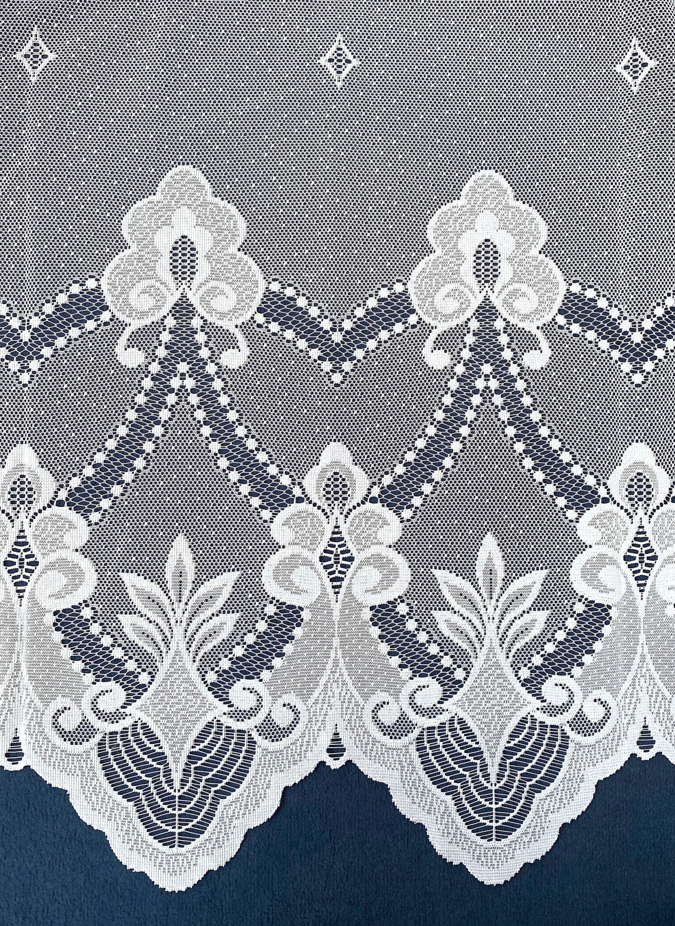 Weckbrodt Gardine »Weimar«, (1 St.), Jacquard, floral, Halbtransparent, Sockel, Bordüre, gebogt, Store