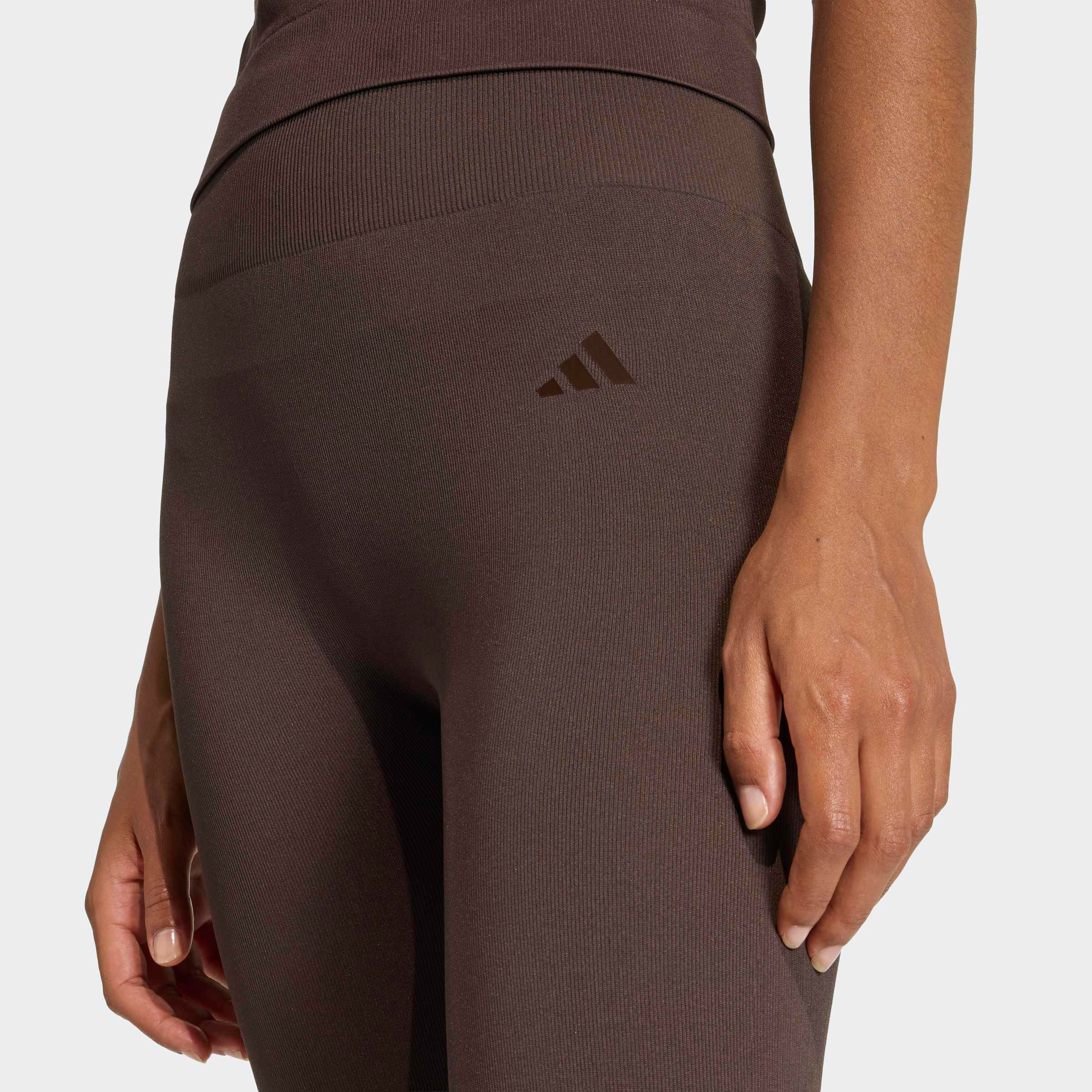 adidas Performance Trainingstights »WORKOUT ESSENTIALS LEGGINGS, KOMPLETTE LÄNGE, GESTRICKT«  mit nahtlosem Strickmaterial, ohne Verschluss, stützende Passform