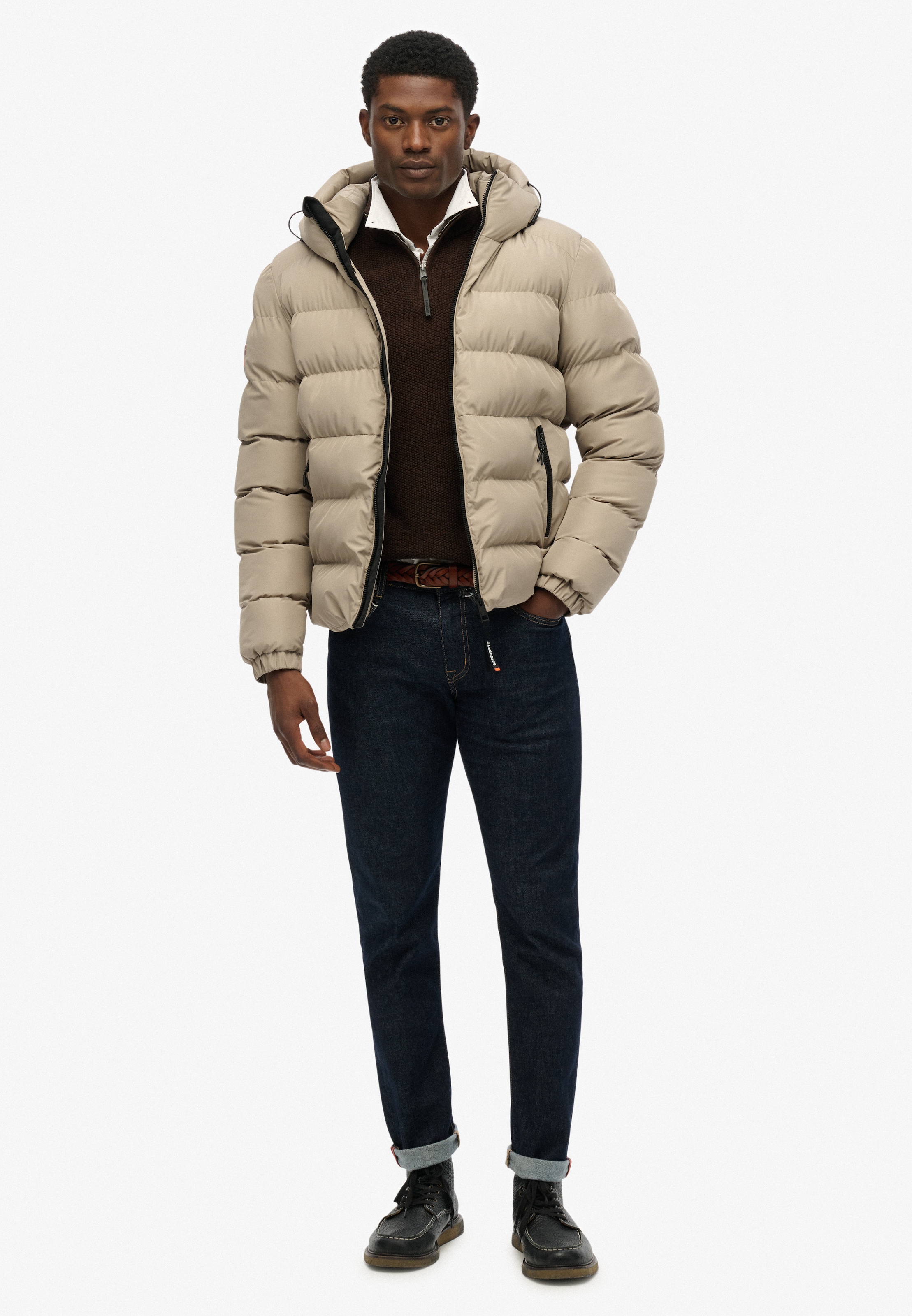 Superdry Veste matelassée »HOODED SPORTS PUFFER JACKET« avec capuche fibre synthétique, coupe décontractée