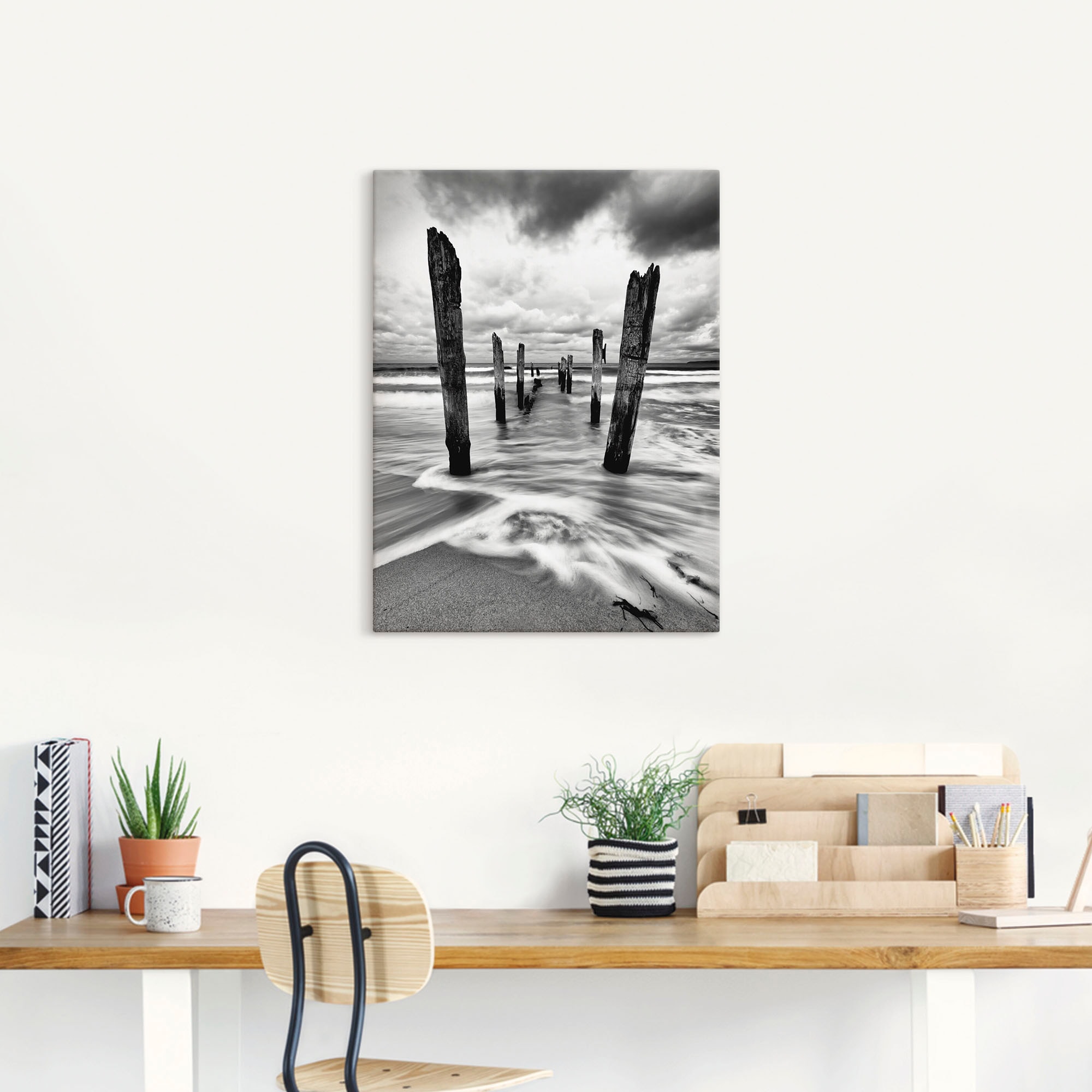 Artland Wandbild »Holzstangen am Ostseestrand«, Küste, (1 St.), als Leinwandbild, Poster in verschied. Grössen