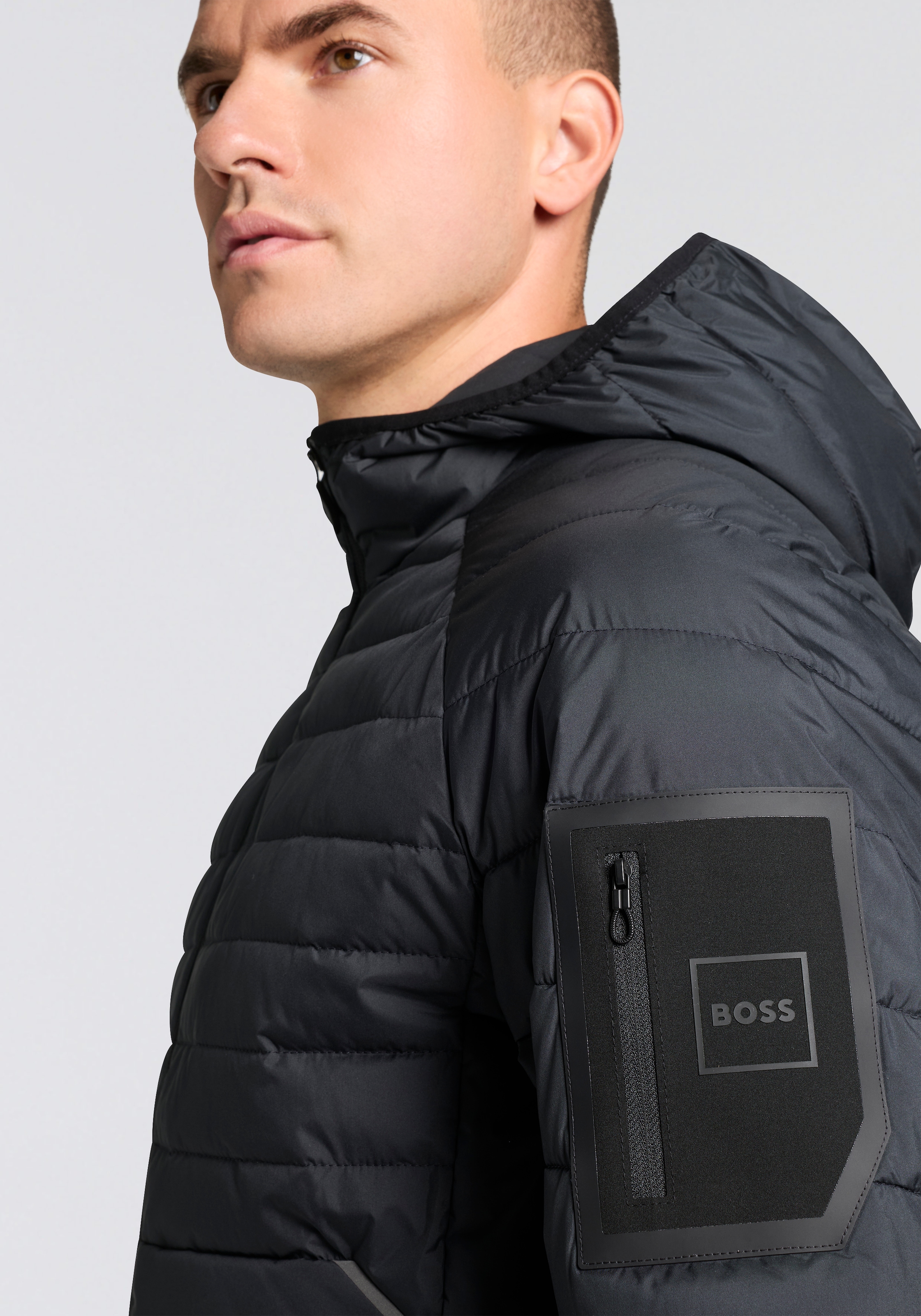 BOSS GREEN Veste matelassée »OW Urbanex JT HD« avec capuche capuche, coupe régulière, détails réfléchissants