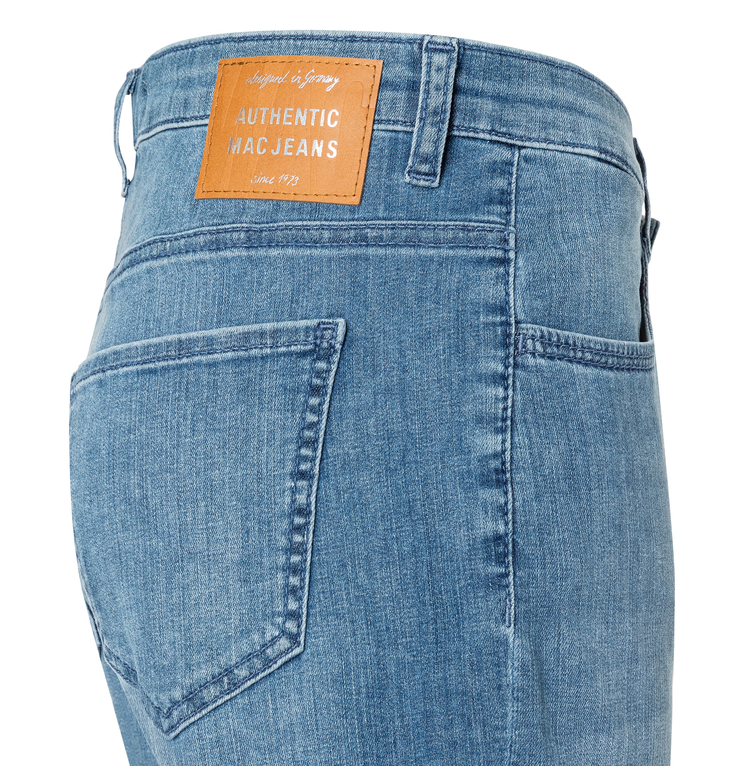 MAC Bermudas  aus sehr leichter, sommerlicher Qualität mit softem Griff