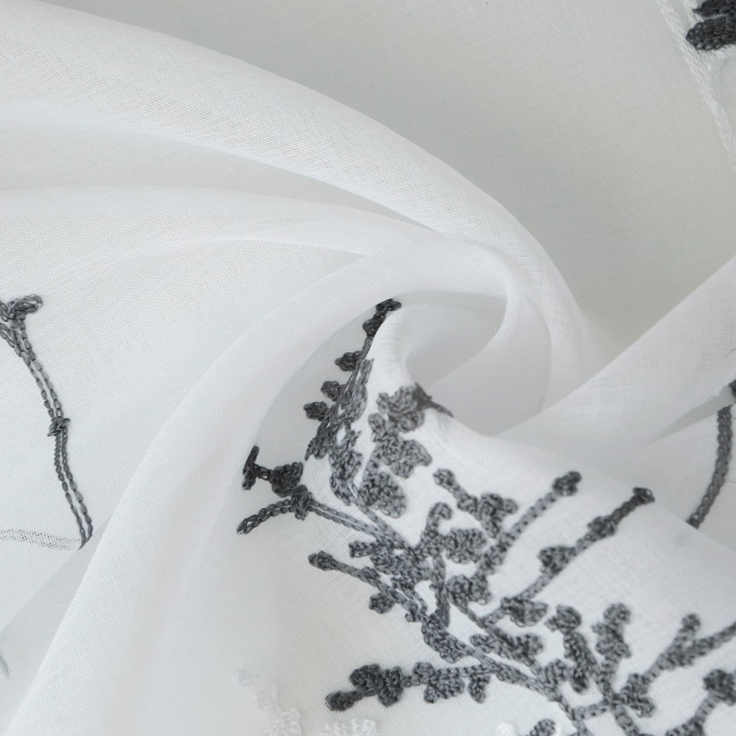 Gerster Gardine »Ulrika« Ösen 1 Stk. tlg. Ösenschal bestickt mit Zweigen