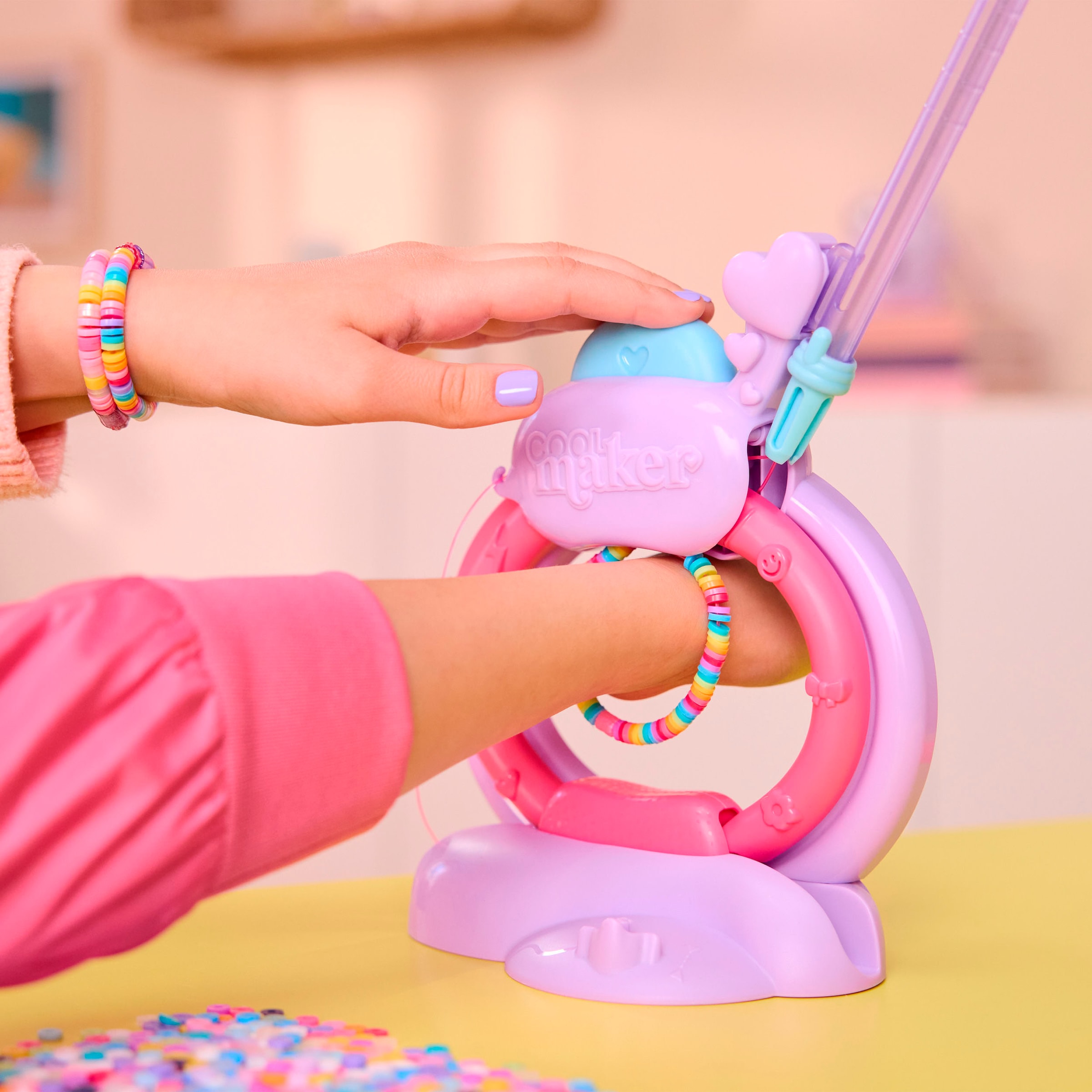 Spin Master Set créatif »Cool Maker Stack'd Heishi Armband Studio«