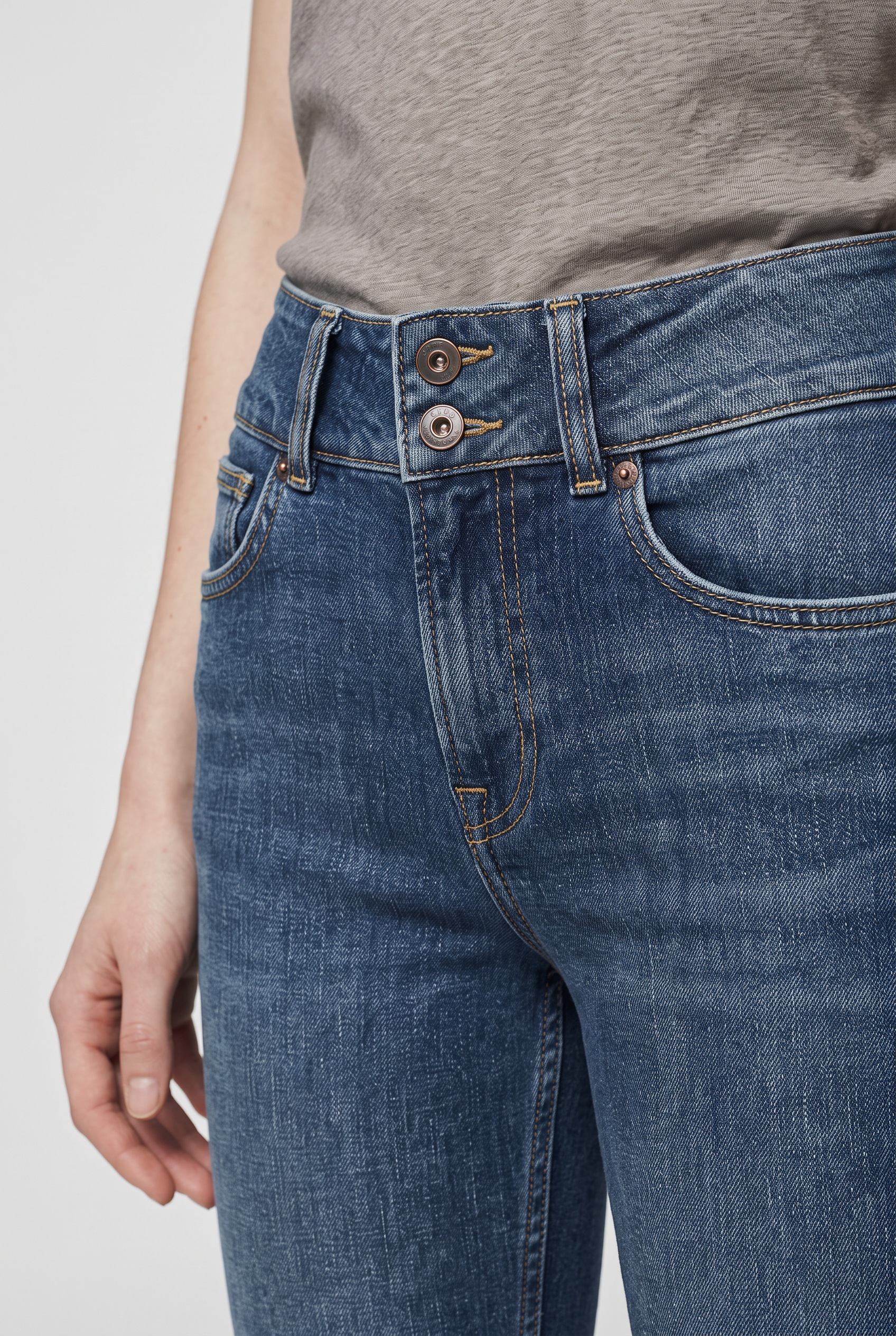 Pepe Jeans Jeans à 5 poches »FLARE JEANS MW VENUS« en coupe évasée (Flared Fit)