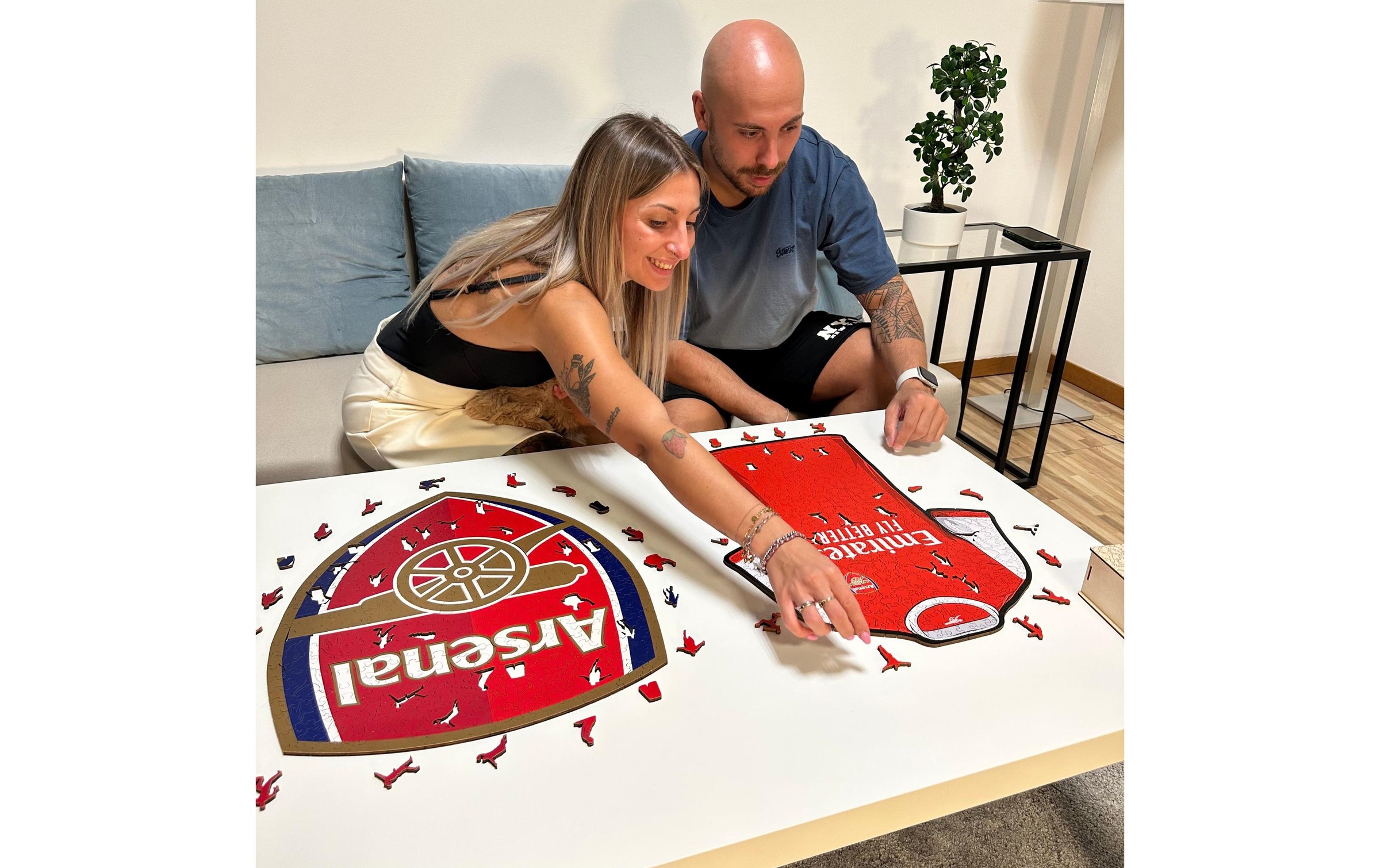 Puzzle »Iconic Puzzle FC Arsenal – Trikot«, (270 tlg.)