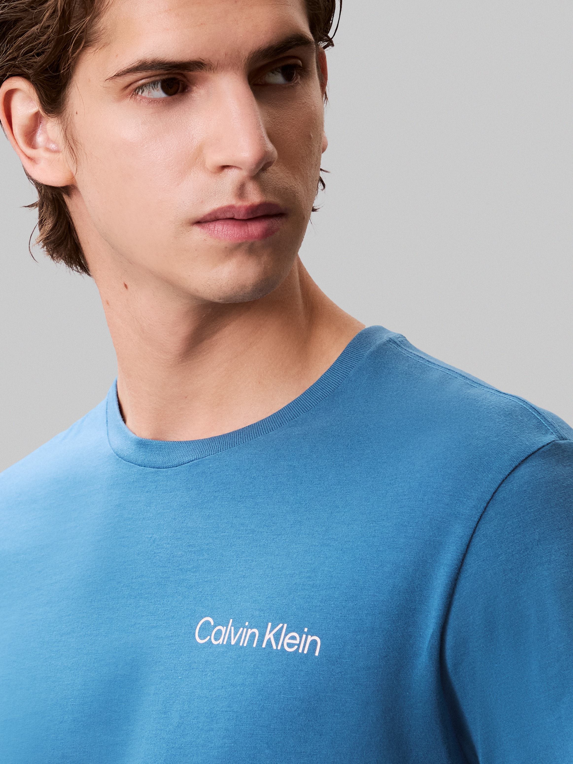 Calvin Klein Jeans T-Shirt »SS 30s E WRD STRTCH«, mit grossem Logodruck auf dem Rücken