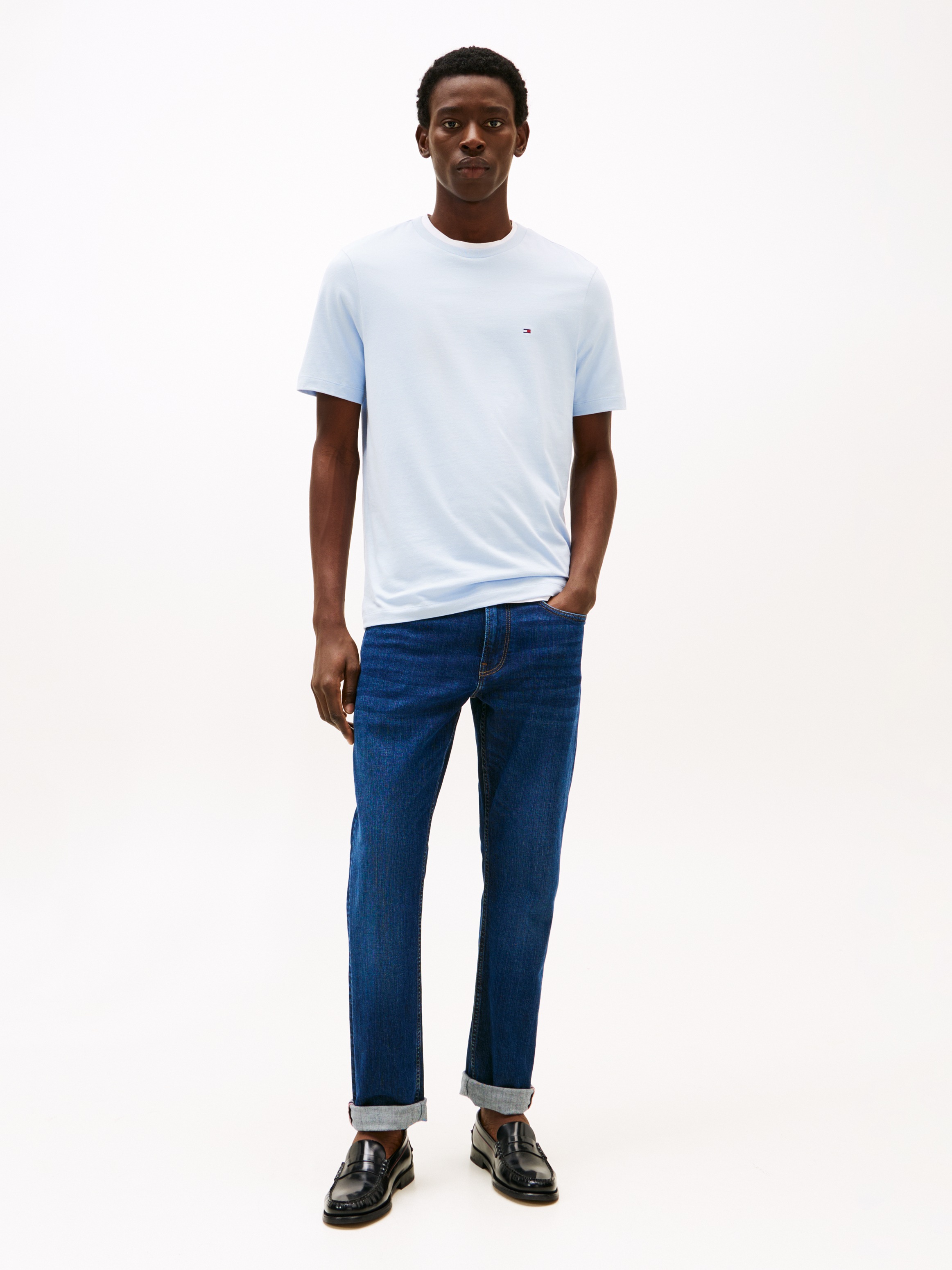 Tommy Hilfiger T-Shirt »ESSENTIAL REG FIT SOLID TEE«, mit Rundhalsausschnitt