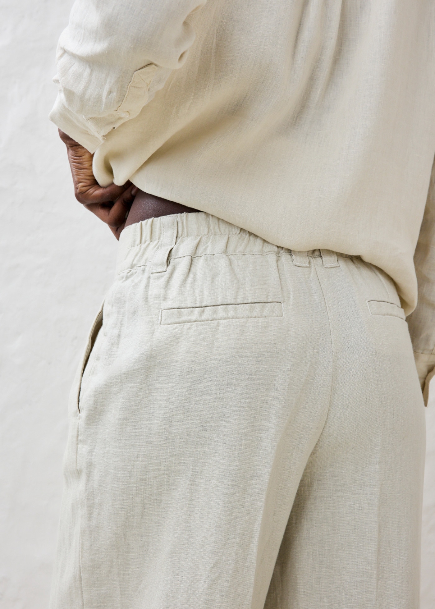 bonprix Pantalon à pinces  aus Leinen, strapazierfähiges Material, Loose Fit, mit Knittereffekt