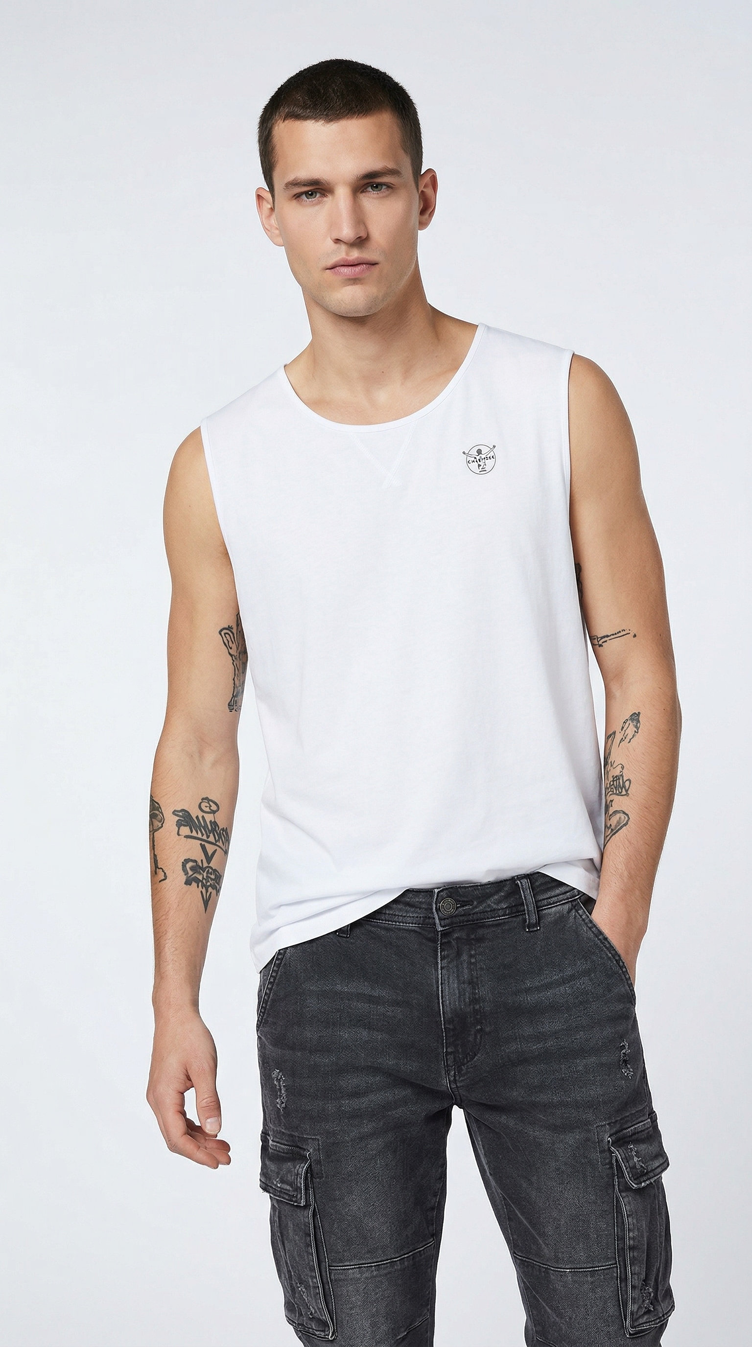 Chiemsee Débardeur »2pack Men Tank Top« Packung, 2 für vielseitige Aktivitäten, ideal für Schwimmen, sportlicher Stil