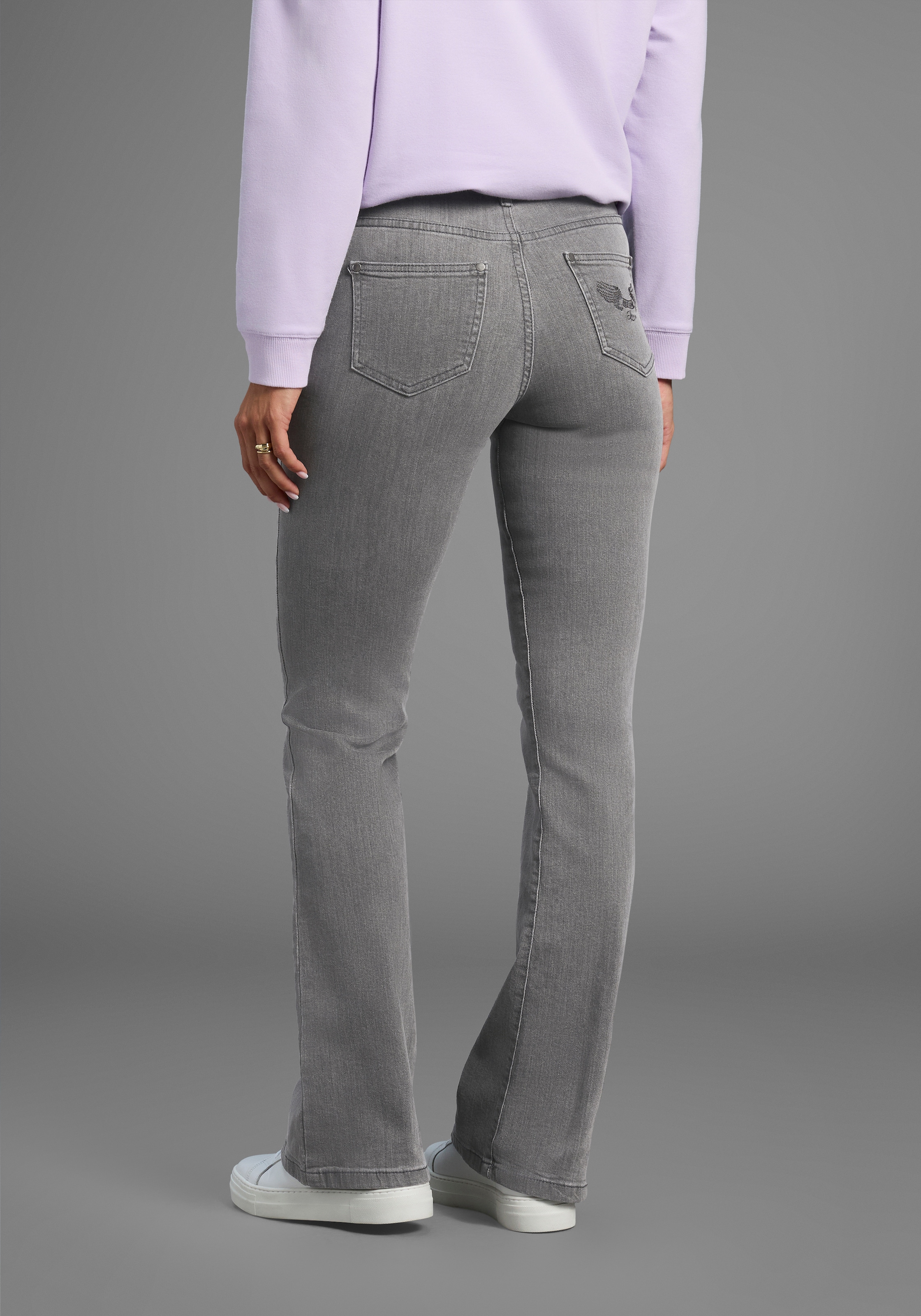 Arizona Jeans bootcut »Comfort-Fit« ausgestellte Beinform,  mit Eingrifftaschen,  High-Waist