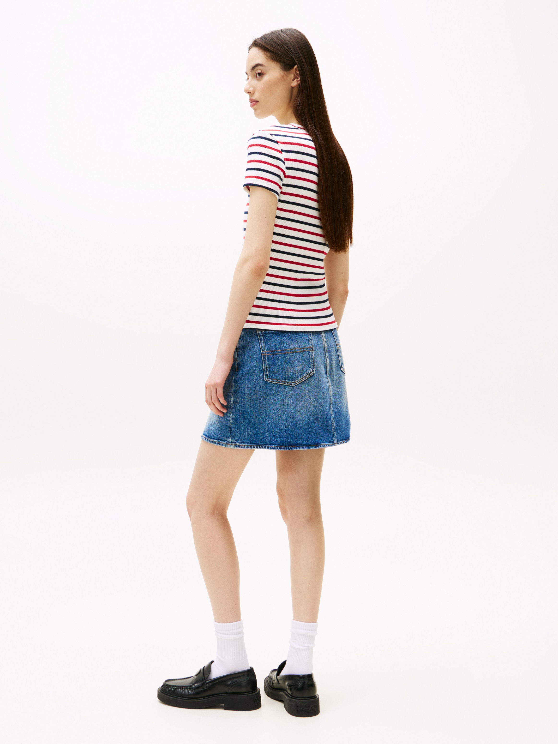 Tommy Jeans Kurzarmshirt »TJW SLIM ESSENTIAL RIB SS EXT«, mit gerippter Struktur