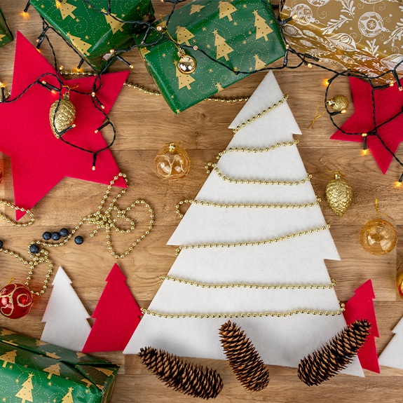 Primaflor-Ideen in Textil Platzset »Tannenbaum, Weihnachtsdeko«, (2 St.), auch ideal als Tischdeko oder Untersetzer, Grösse 47,5 x 40cm