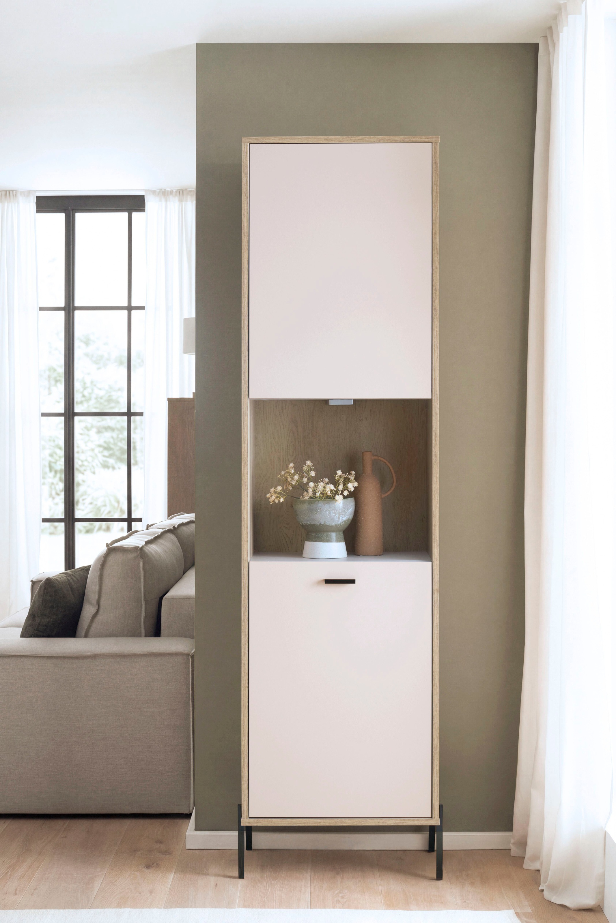 Home affaire Vitrine »Fredericia, moderner Hochschrank,Glasvitrine in Kaschmir, Standvitrine« zeitlos, schwarze Metallgriffe und -füsse, ausreichend Stauraum