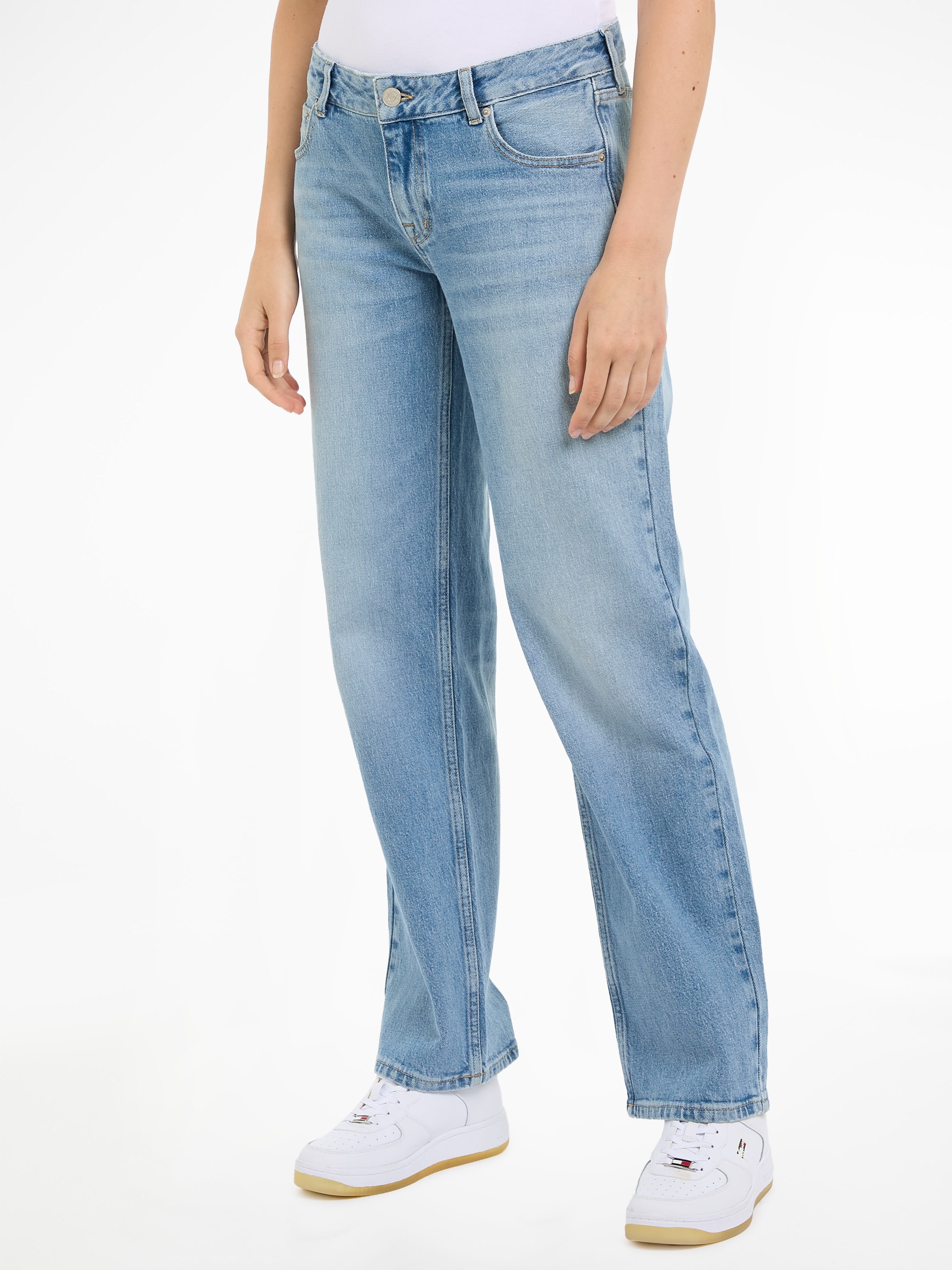Straight-Jeans »SOPHIE LW STR CH0152«, mit Tommy Jeans Logo-Badge