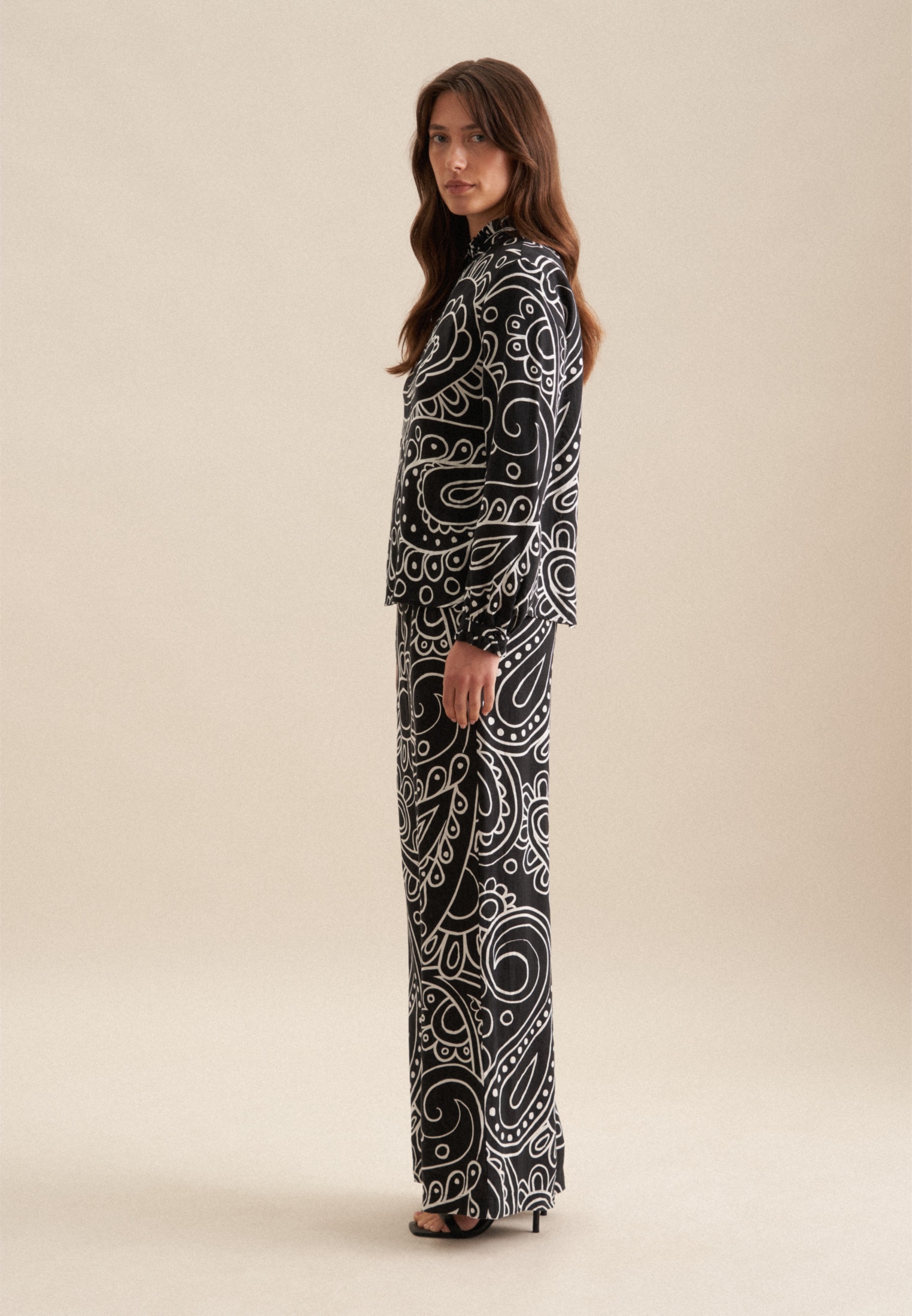 seidensticker Blouse classique »Schwarze Rose« 1/1 Rundhals Paisley