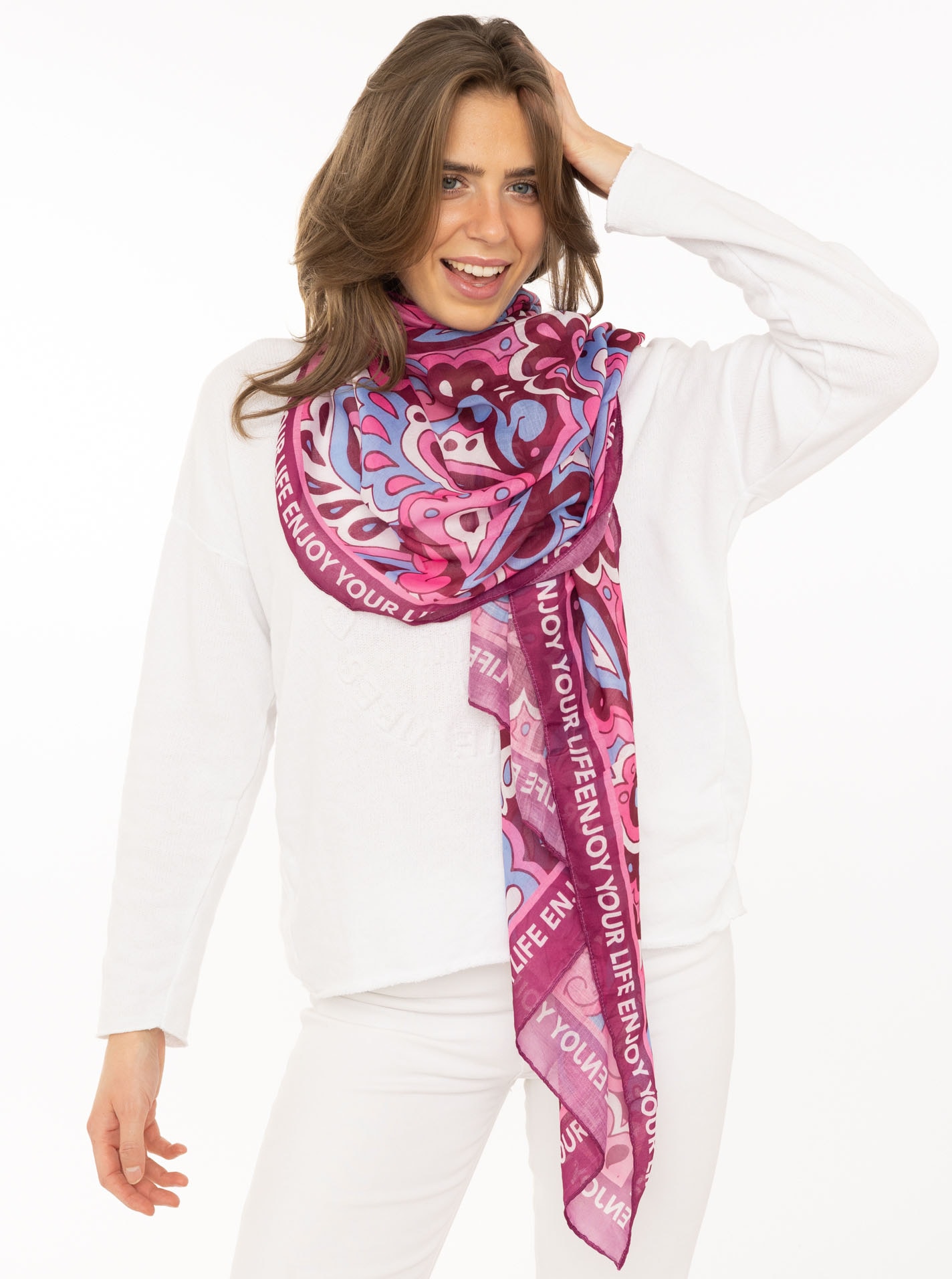 Image of Zwillingsherz Schal ""Flower Paisley"" farbenfroh, transparent, mit Schriftzug