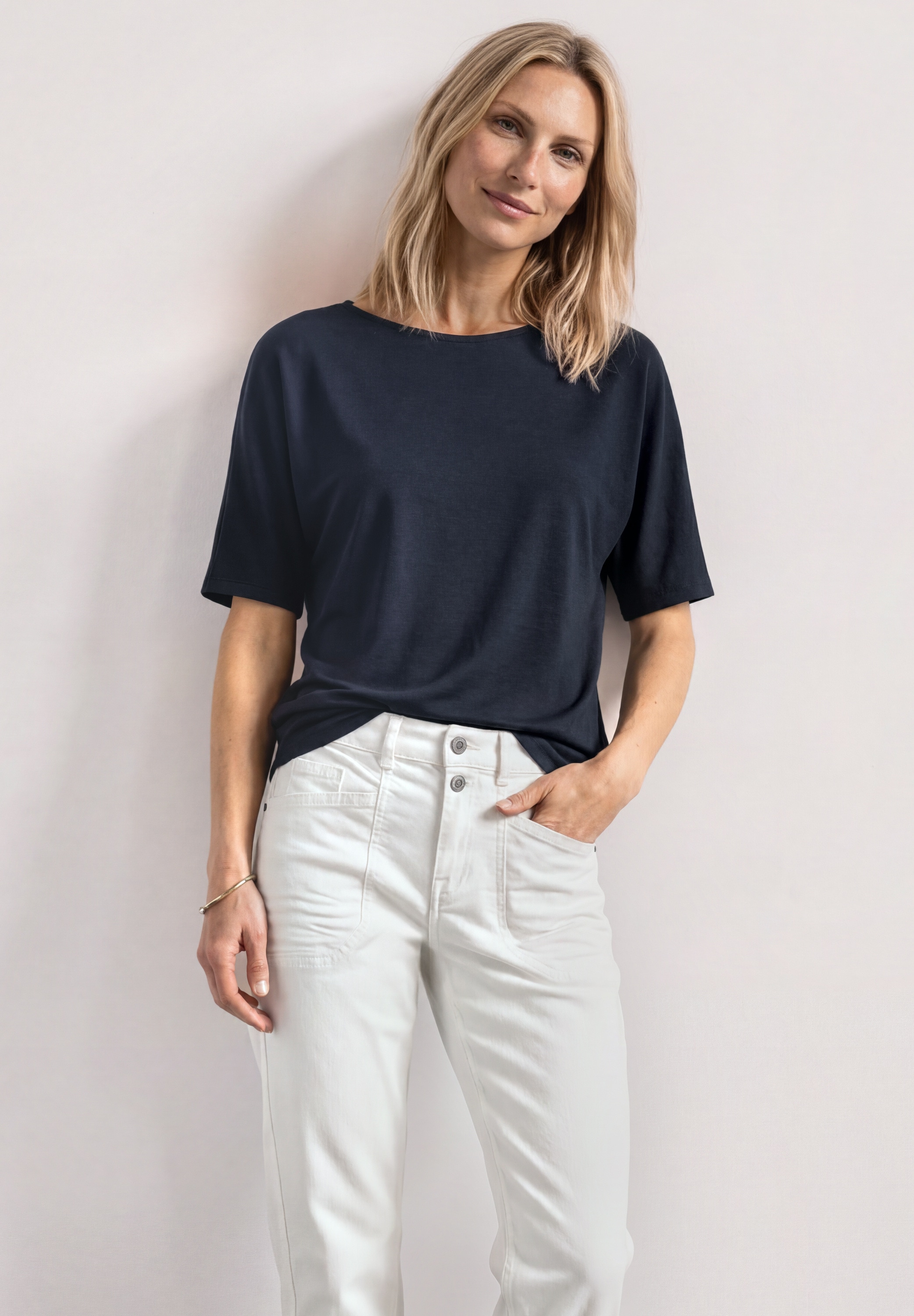 Image of STREET ONE Rundhalsshirt Sommershirt mit Boat Neck und Elastikbund