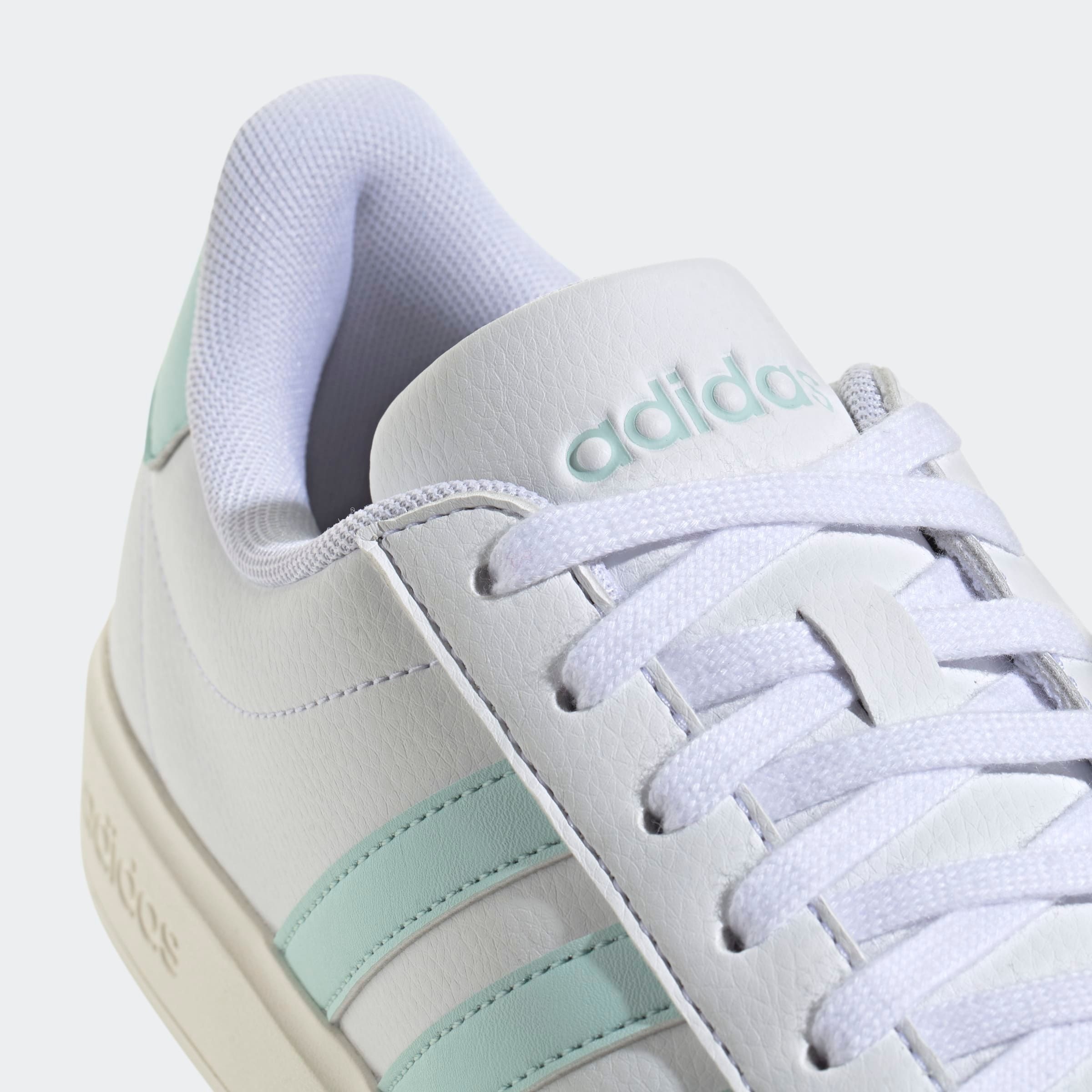 adidas Sportswear Sneaker »GRAND COURT CLOUDFOAM LIFESTYLE COURT COMFORT«, Design auf den Spuren des adidas Superstar
