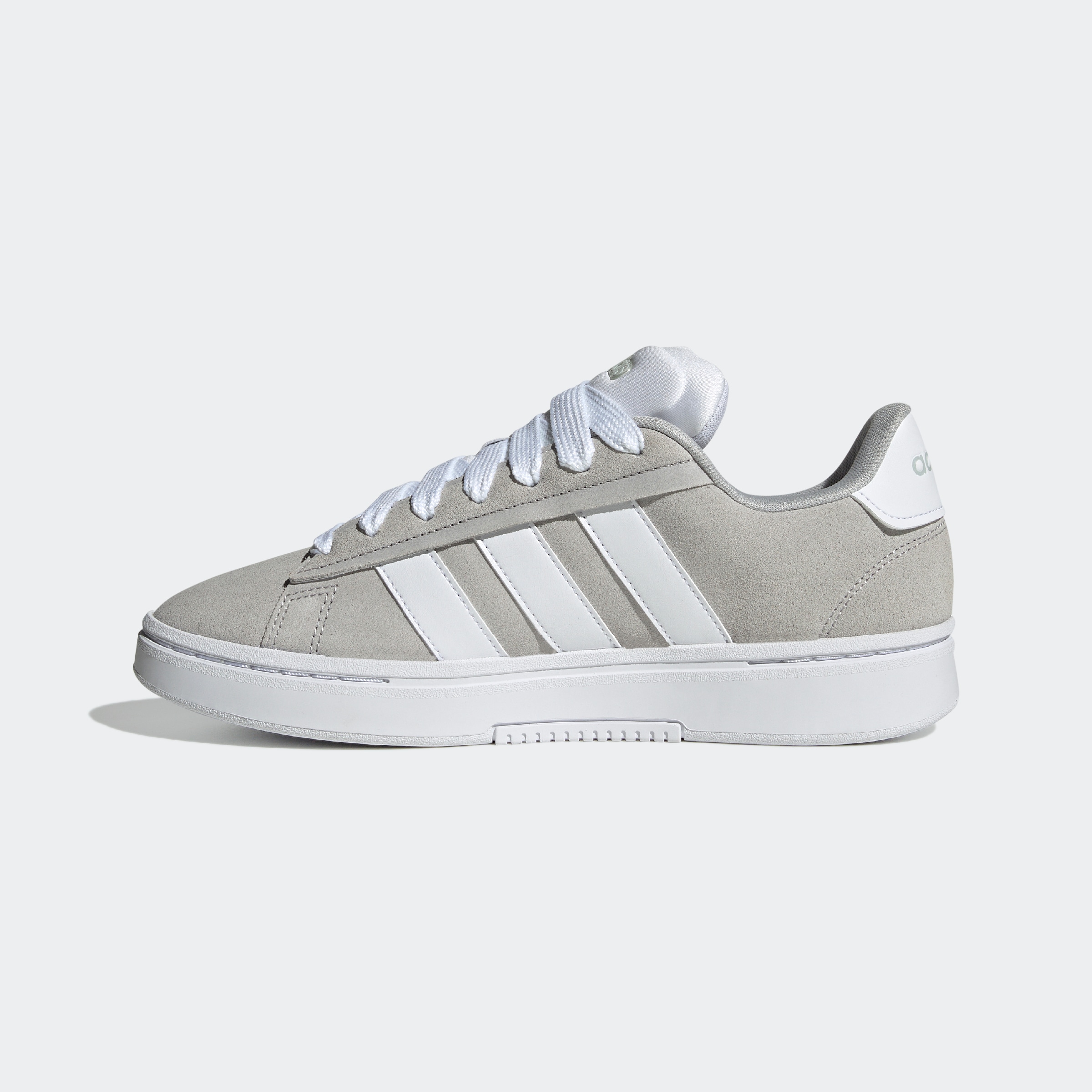 adidas Sportswear Sneaker »GRAND COURT ALPHA«, Design inspiriert vom adidas Campus 00