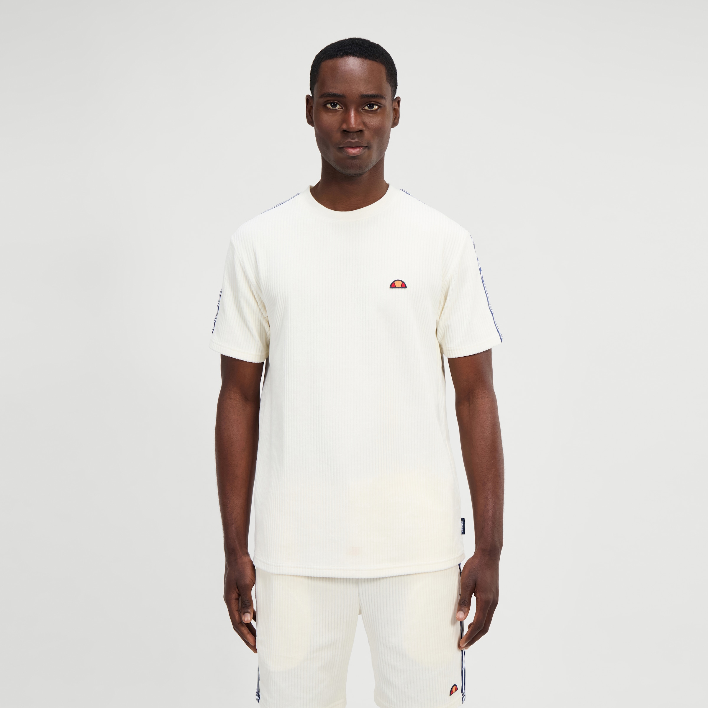 Ellesse T-Shirt »MADORI TEE«, (1 tlg.)