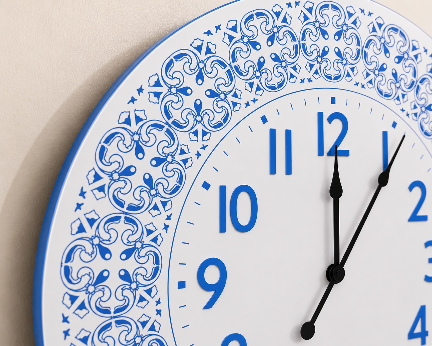 GOODproduct Wanduhr »Blue Sky mit detailreichen Ornamenten, 58cm gross« Küchenuhr, Wanduhr
