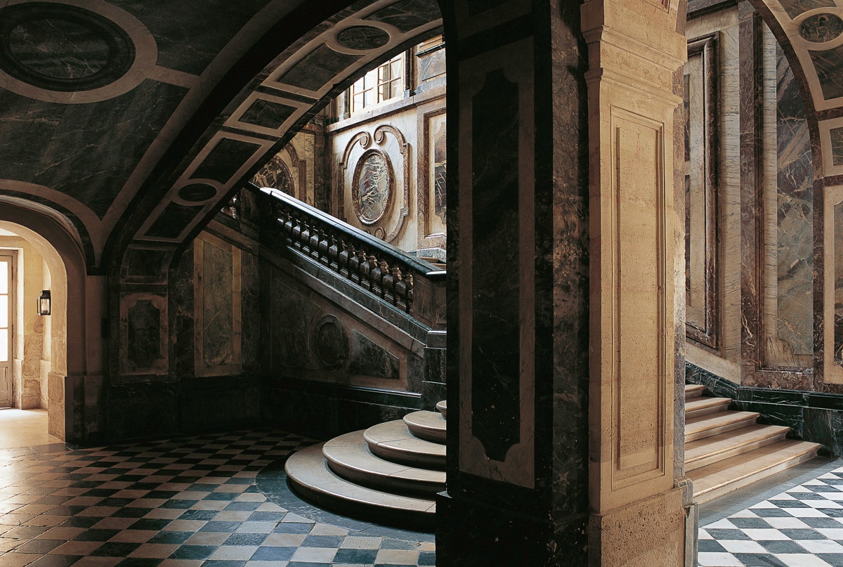 Papermoon Fototapete »Parade Schwarz & Weiss«