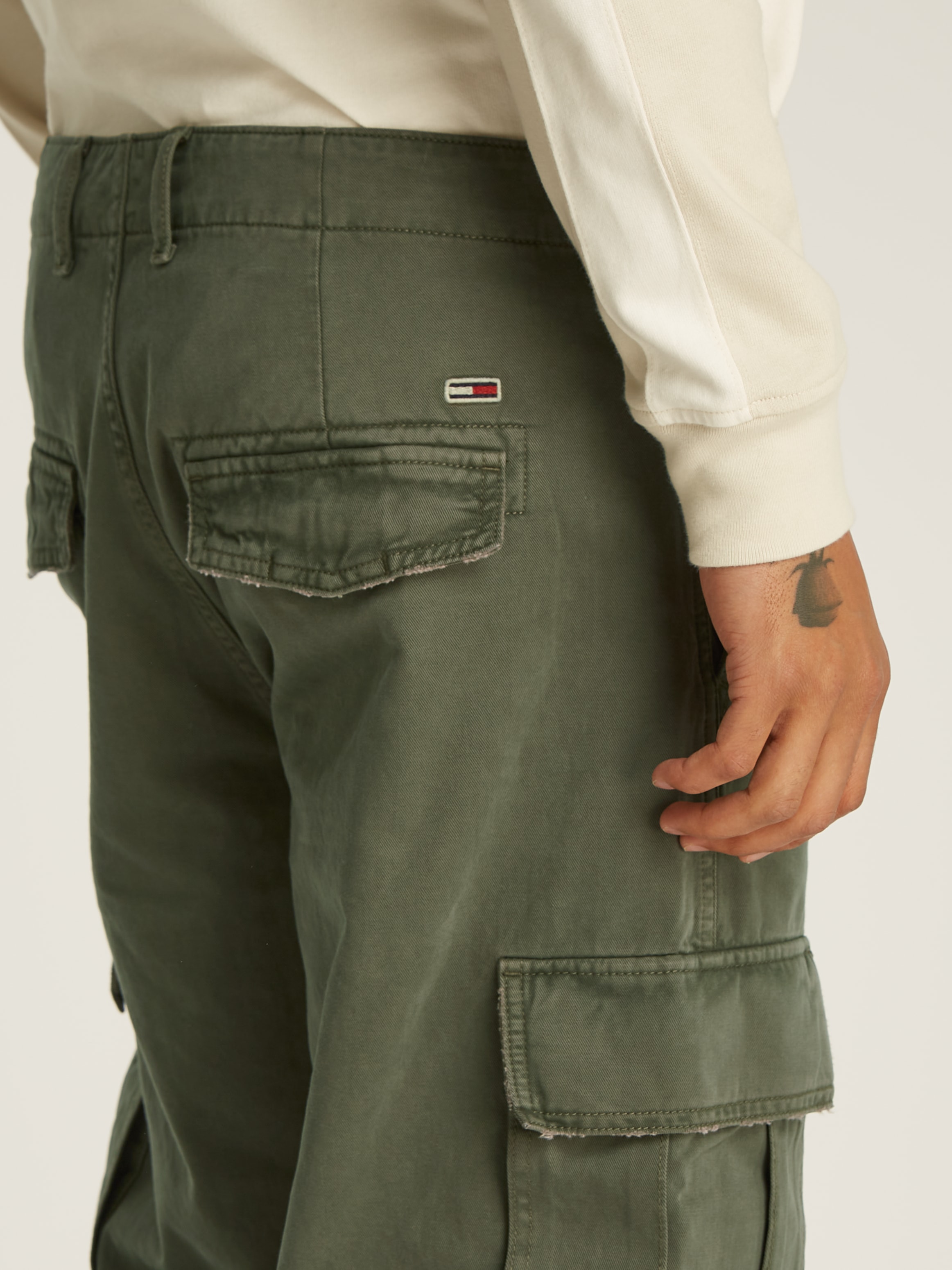 Tommy Jeans Cargohose »TJM JAIMIE COTTON CARGO«, mit Kniefalten