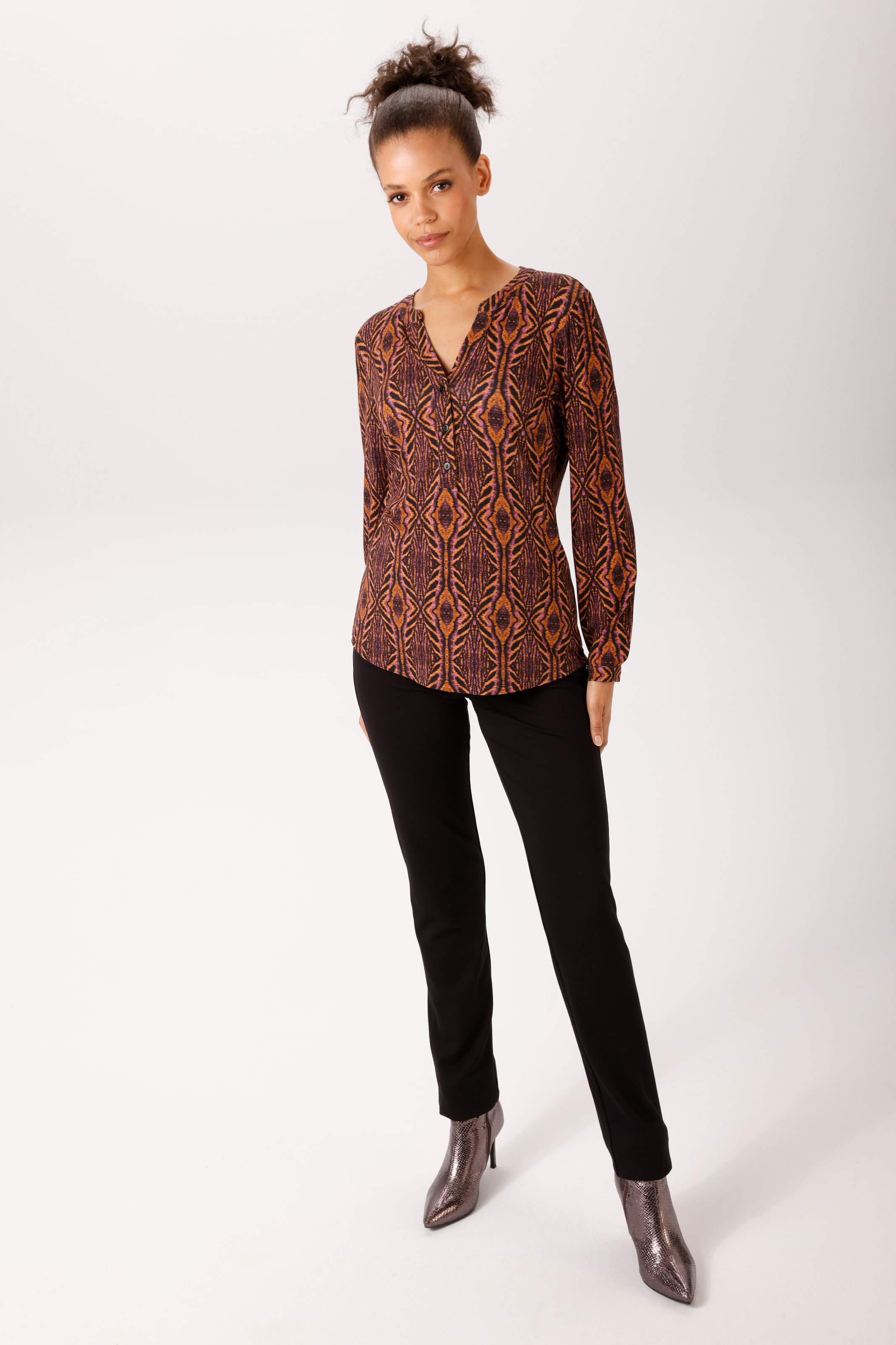 Aniston CASUAL Blouse à enfiler avec imprimé graphique coloré - NOUVELLE COLLECTION