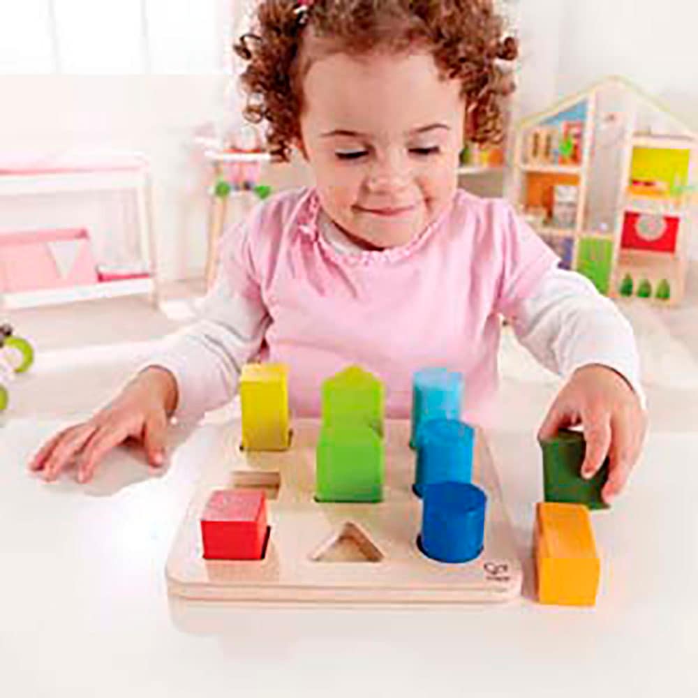 Hape Jouets à enficher »Farben- und Formensortierer«