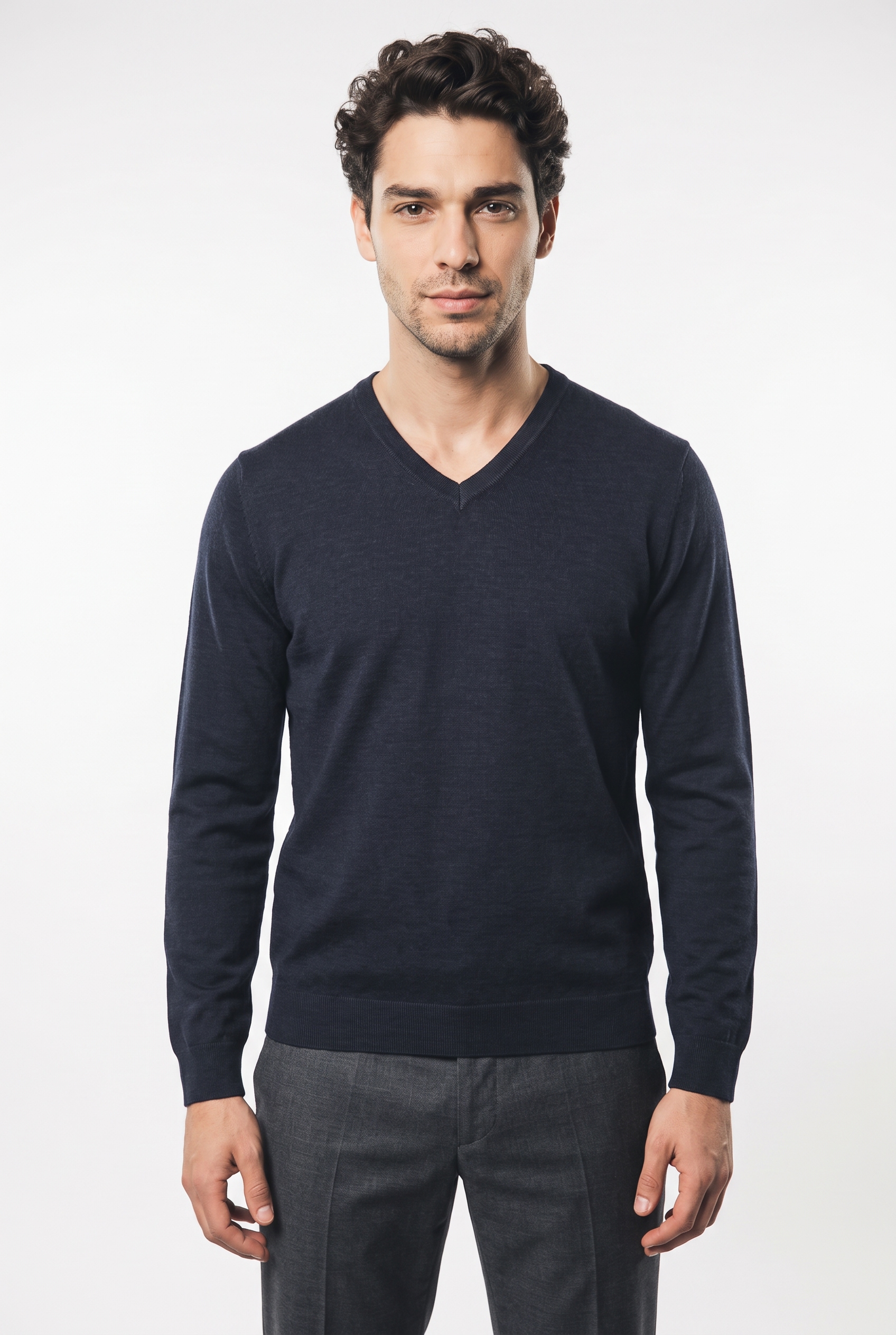 Image of MARVELIS V-Ausschnitt-Pullover aus reiner Wolle