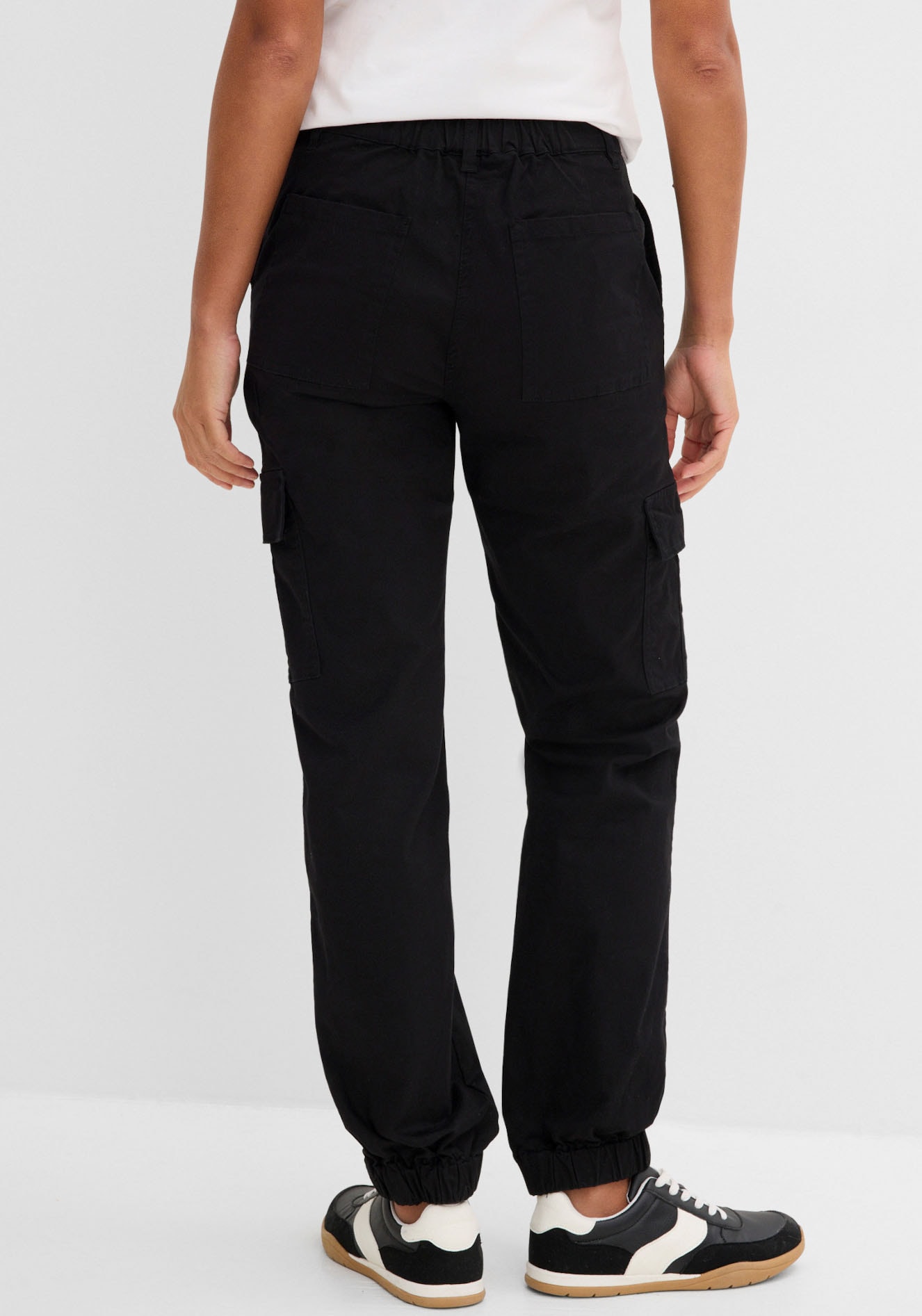 bonprix Cargohose  aus Baumwolle mit Elasthan, lockere Passform, mit Bequembund