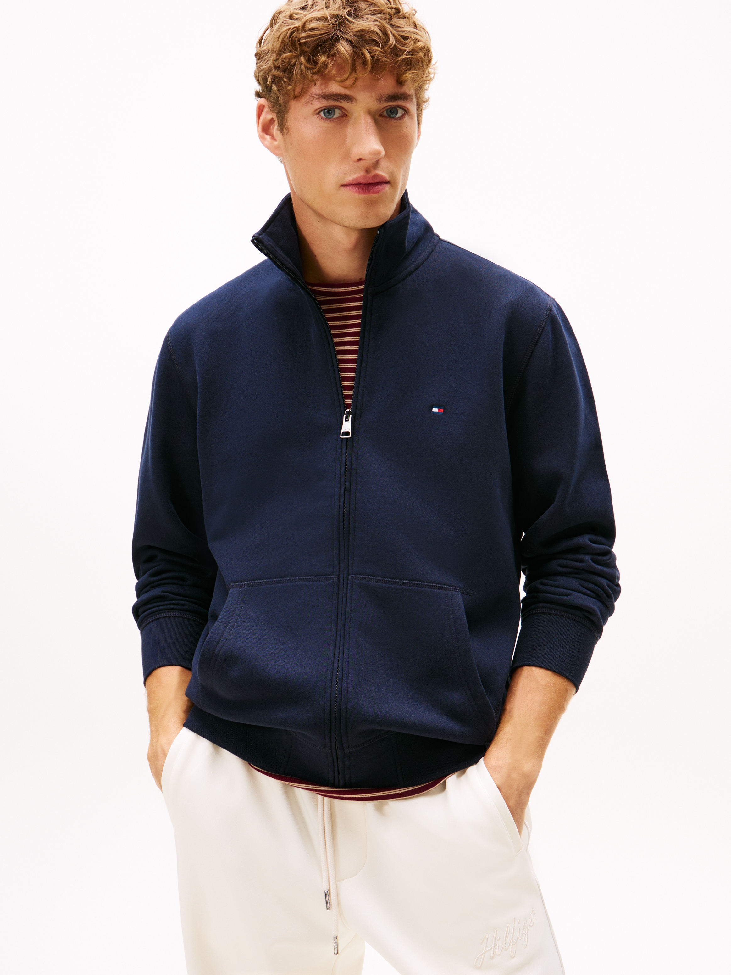Image of Tommy Hilfiger Sweatjacke "ESSENTIAL FLEECE STAND COLLAR" mit Stehkragen, regular fit, Rippbündchen