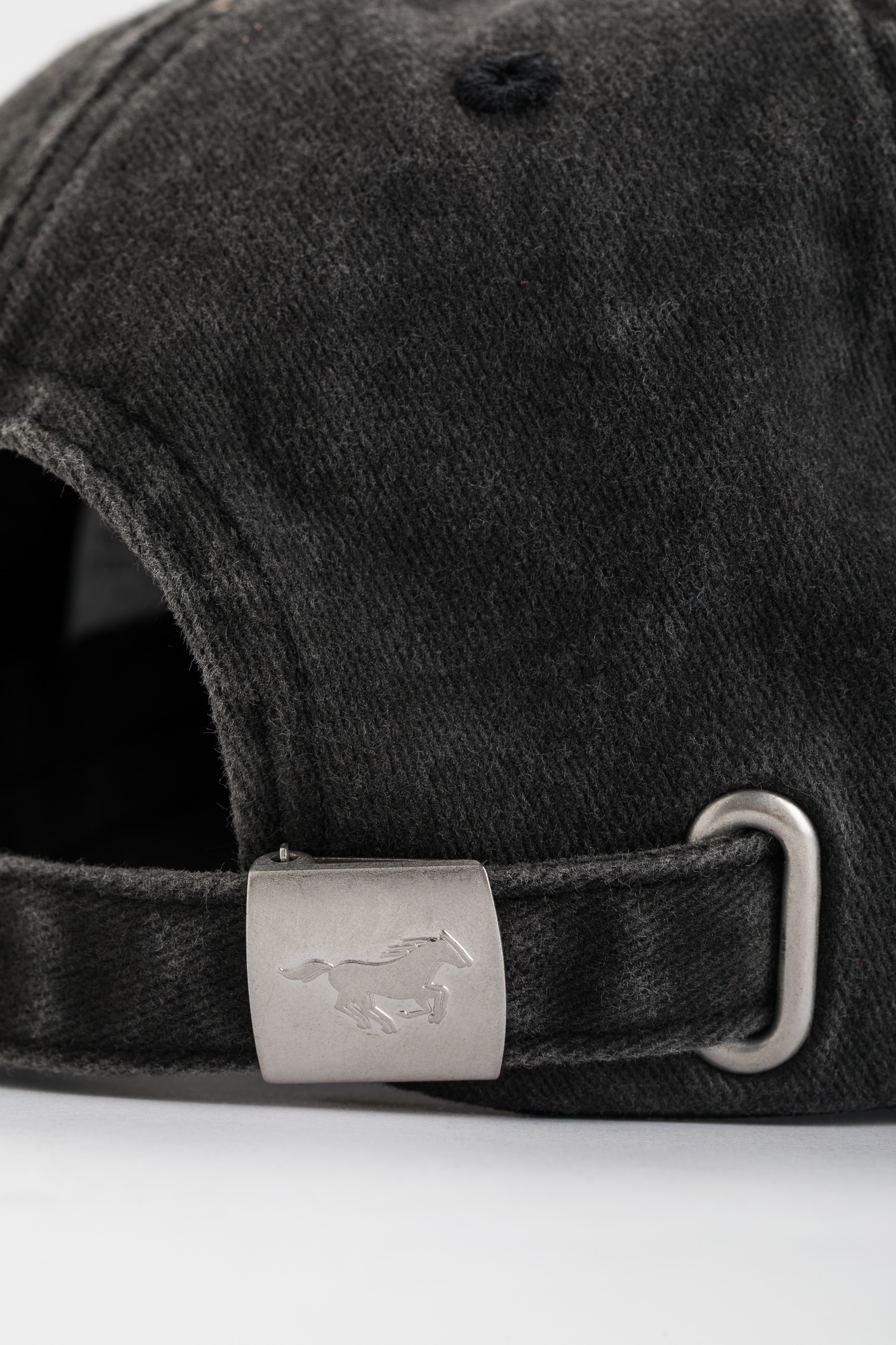 MUSTANG Baseball Cap »"Jamie"« Grössenverstellbar, Washed Look, mit grosser Stickerei vorne