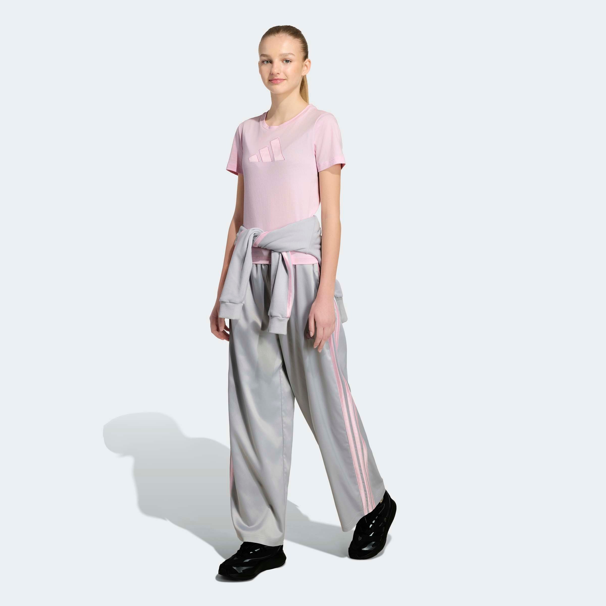 adidas Sportswear T-shirt »JG SATIN TEE« Pour enfants, col rond, sans fermeture, en coton