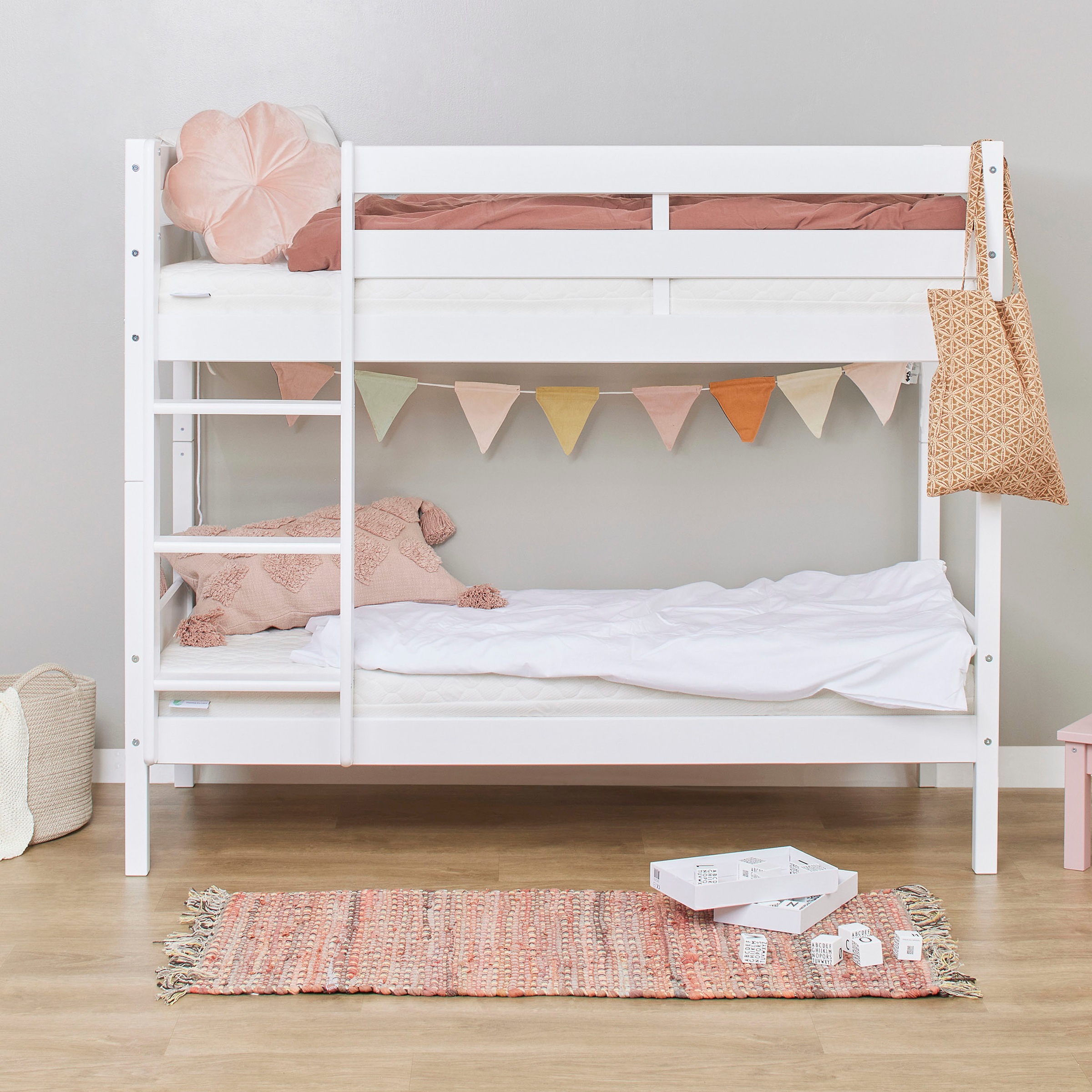 Hoppekids Etagenbett »ECO Comfort Kinderbett 90x200 oder 70x160 aus Massivholz in 4 Farben«, TÜV, FSC und Nordisches Umweltzeichen – wahlweise mit Matratzen