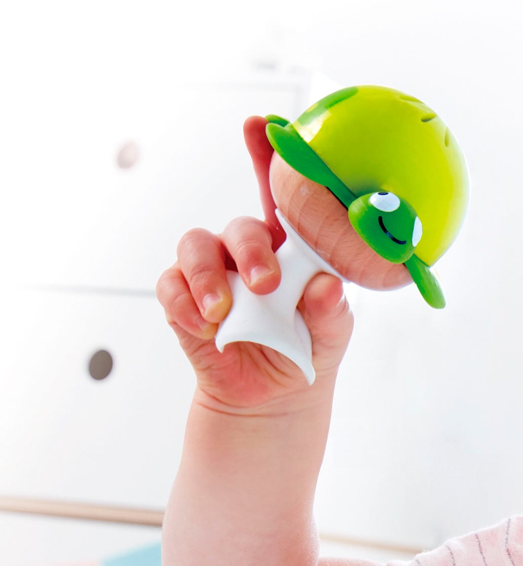 Hape Rassel »Rasselset Saugnapf«