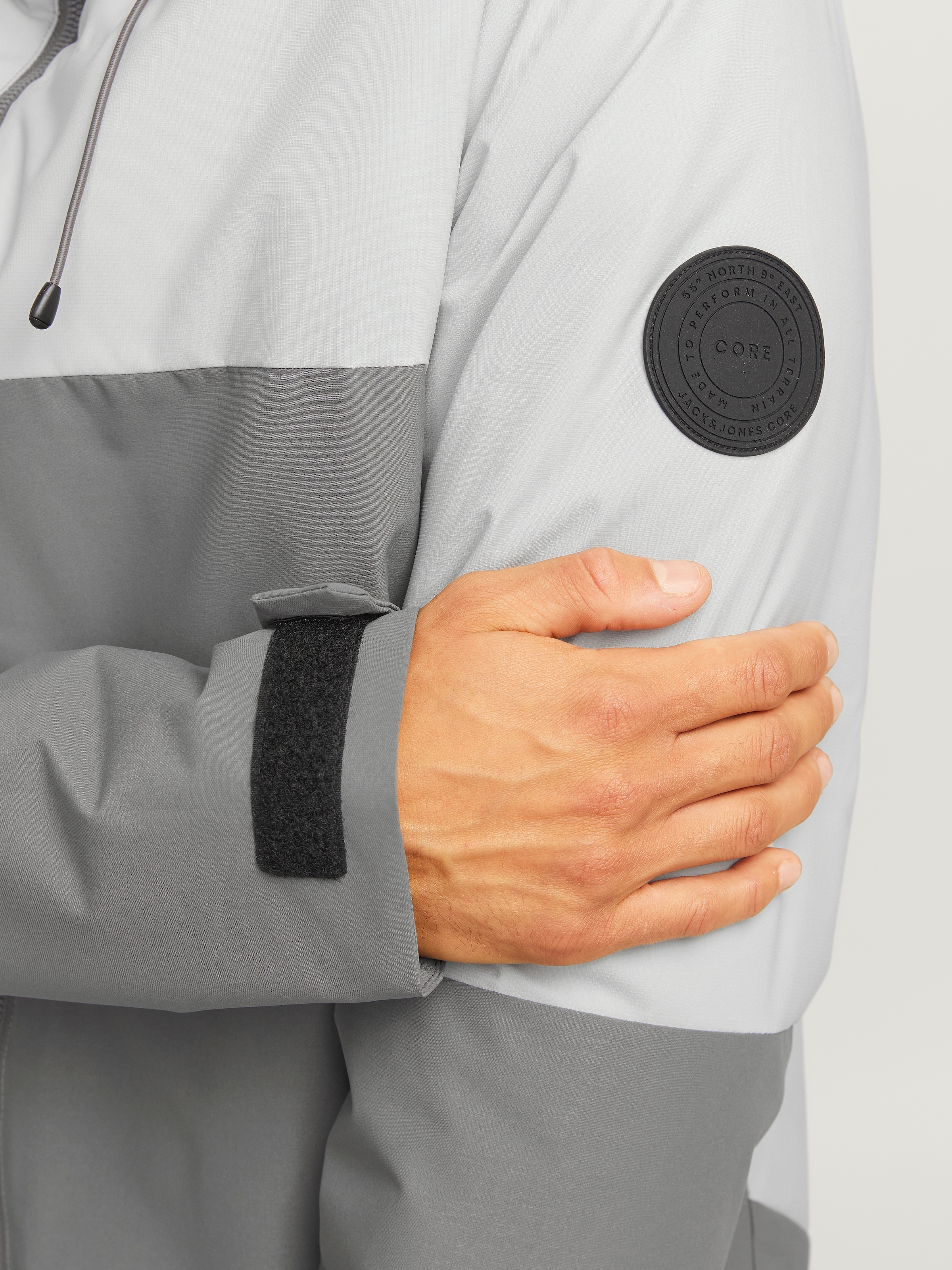 Jack & Jones Outdoorjacke »JCOAIDEN TRANSITIONAL JACKET SN« mit Kapuze