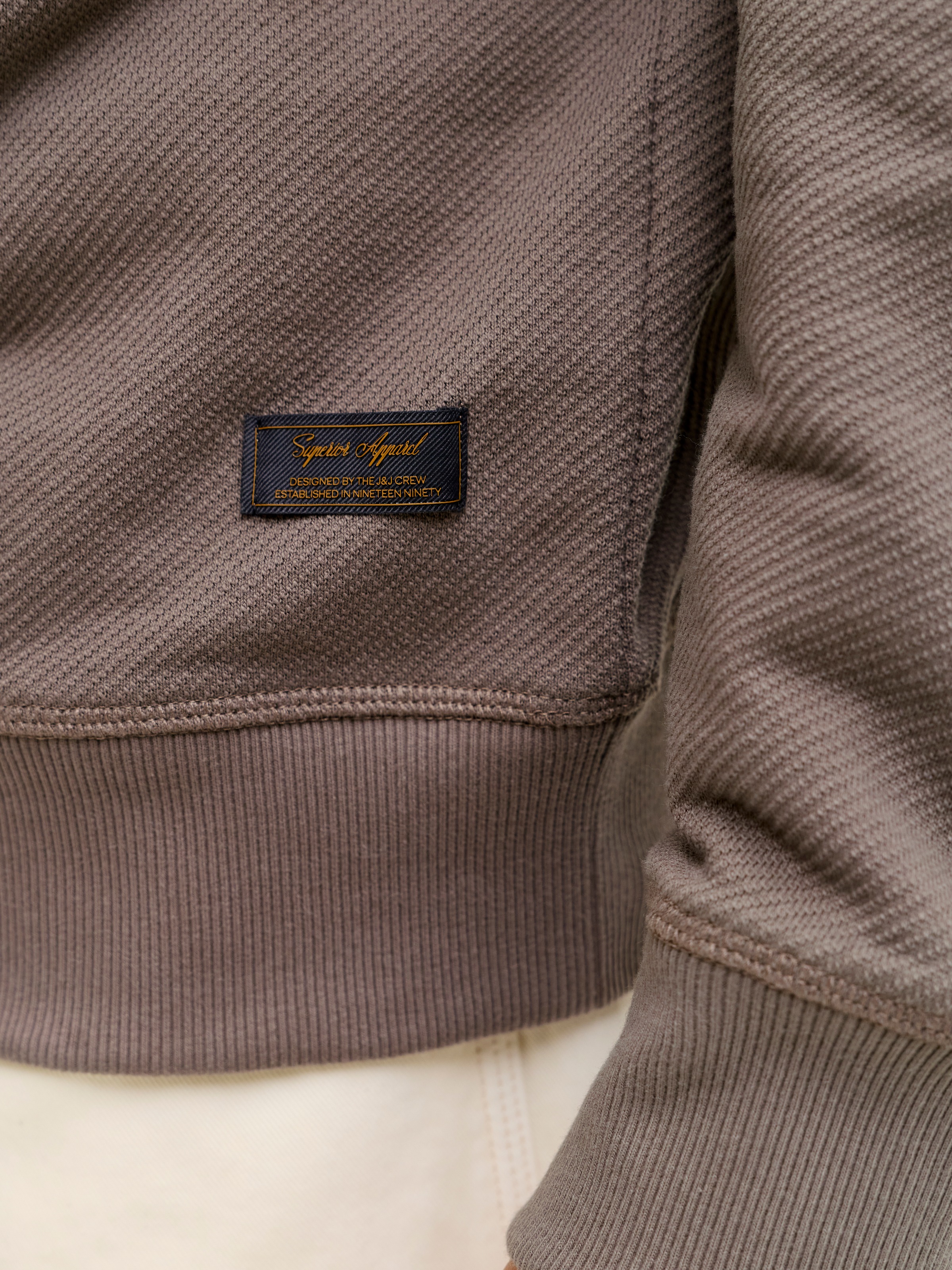 Jack & Jones Sweatshirt »JJEDOVER CLASSIC SWEAT CREW NECK SN«, mit Markenlabel
