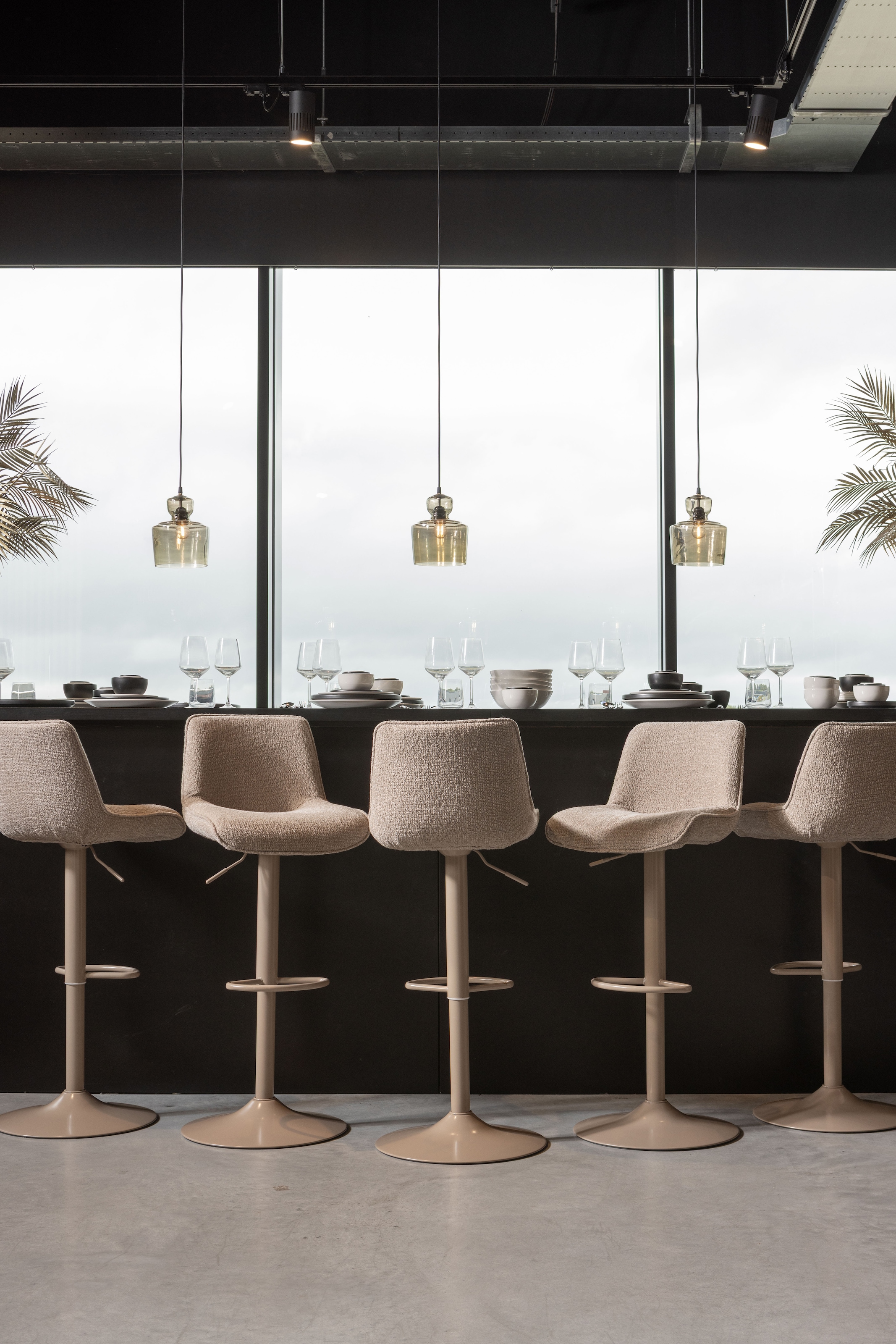 WOOOD Barhocker »Marten höhenverstellbar und drehbar mit Metallgestell 45 x 50 x 110 cm« Gewebter Bezug, Sehr hohe Verschleissfestigkeit, Tragkraft 120 kg