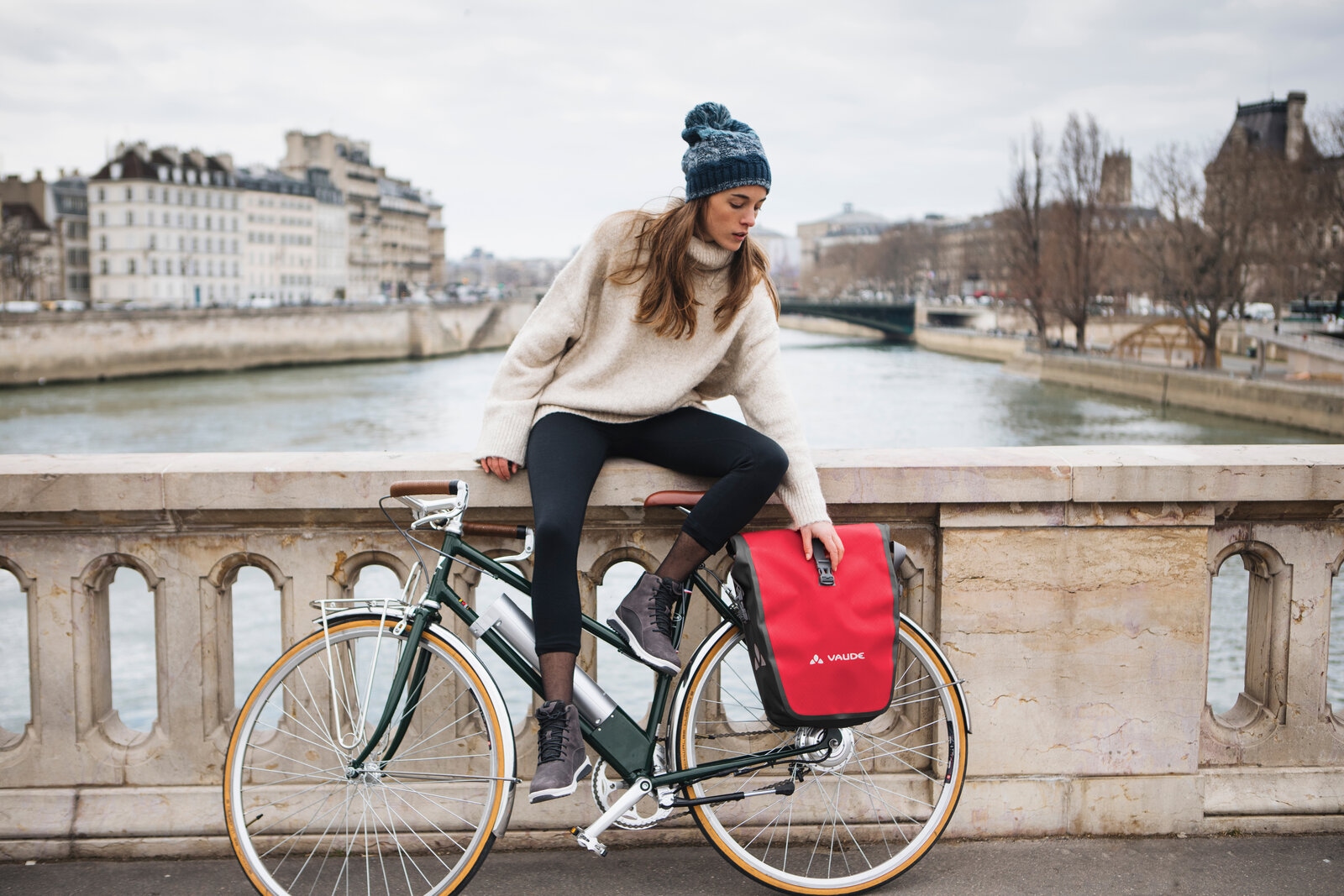 VAUDE Fahrradtasche »Aqua Back« Fahrradtasche, aus Polyester, 48 Liter, mit Wickelverschluss