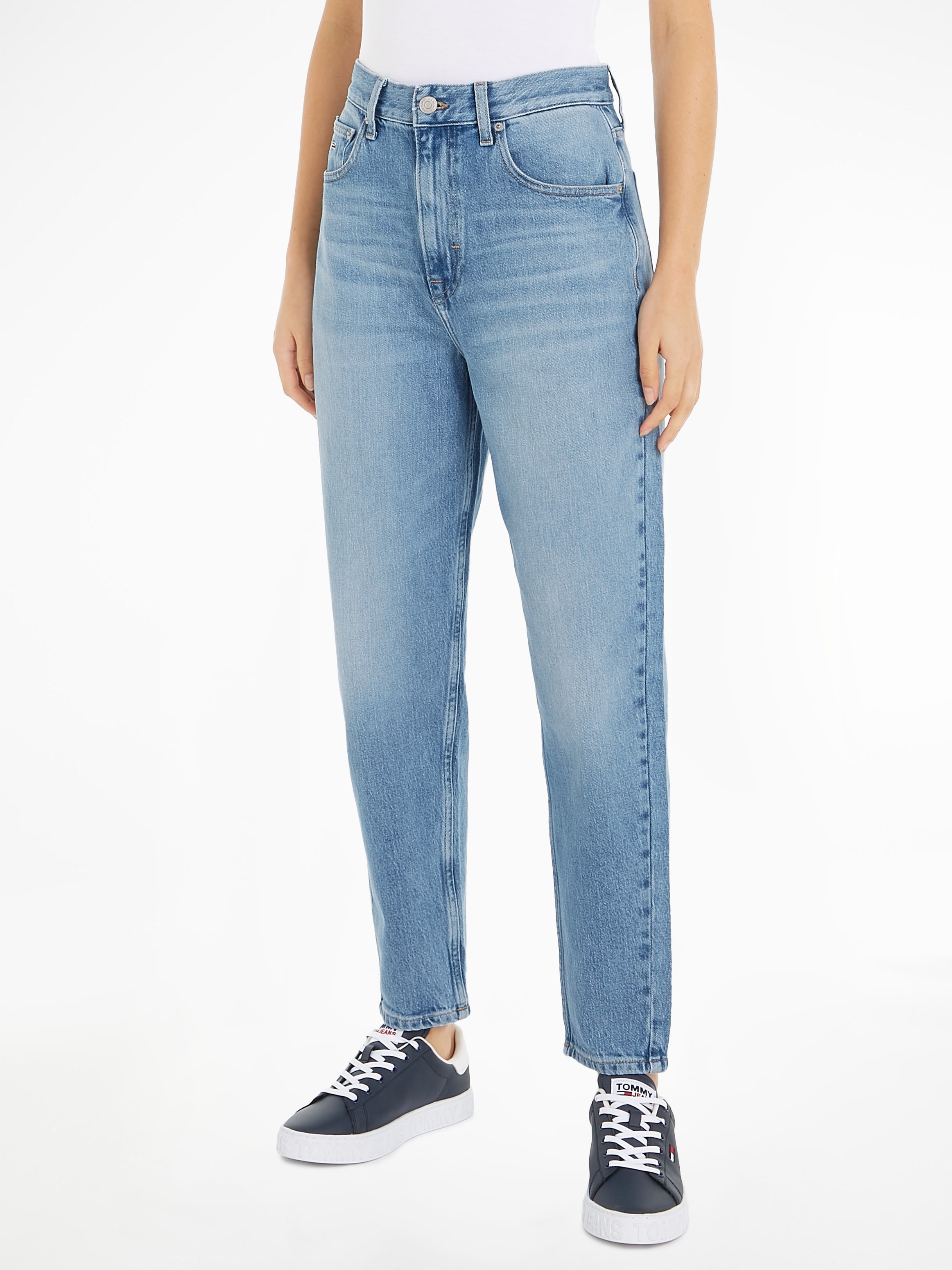 Mom-Jeans »Tommy Jeans - High waist - Mom-Jeans«, mit Logo-Badge und Stickereien