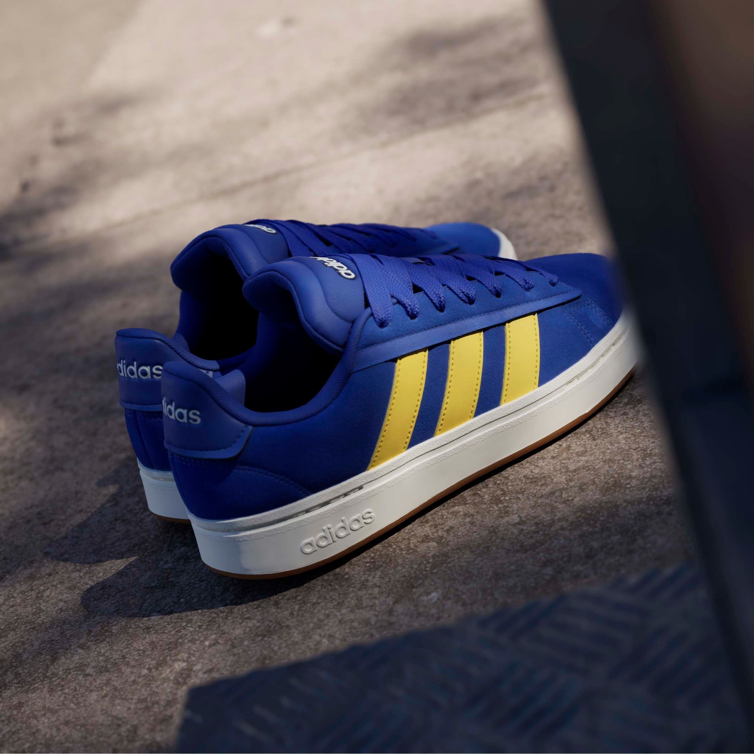 adidas Sportswear Sneaker »GRAND COURT ALPHA«  Design inspiriert vom adidas Campus 00
