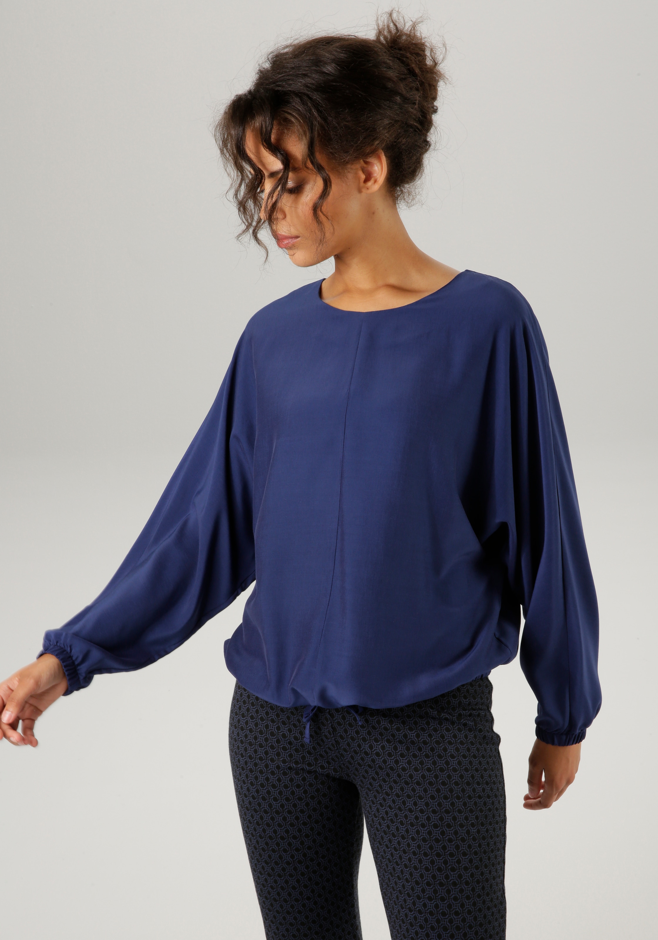 Aniston CASUAL Shirtbluse, mit langen Fledermausärmeln