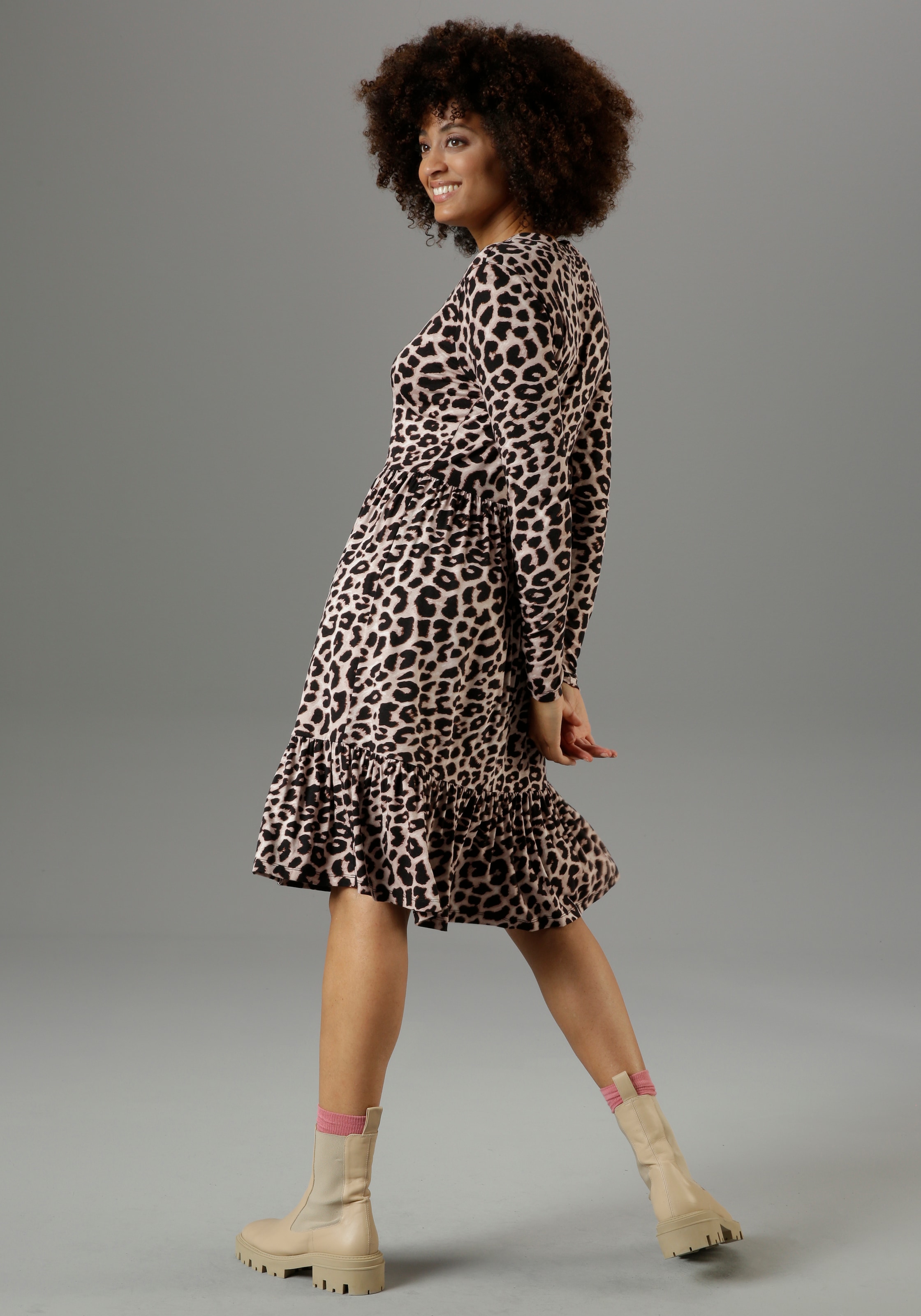 ♕ Aniston CASUAL Jerseykleid, mit Animal-Print versandkostenfrei bestellen