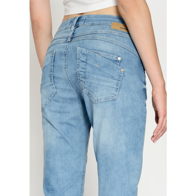 ♕ GANG Relax-fit-Jeans »94AMELIE«, mit doppelter rechter Gesässtasche  versandkostenfrei bestellen