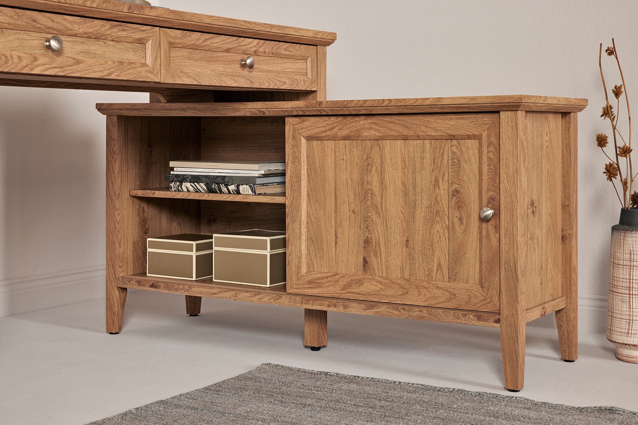 Jahnke Bureau d'angle »CLASSIC C 145 E« montage réversible, avec porte coulissante, dimensions 144,9 x 120 cm